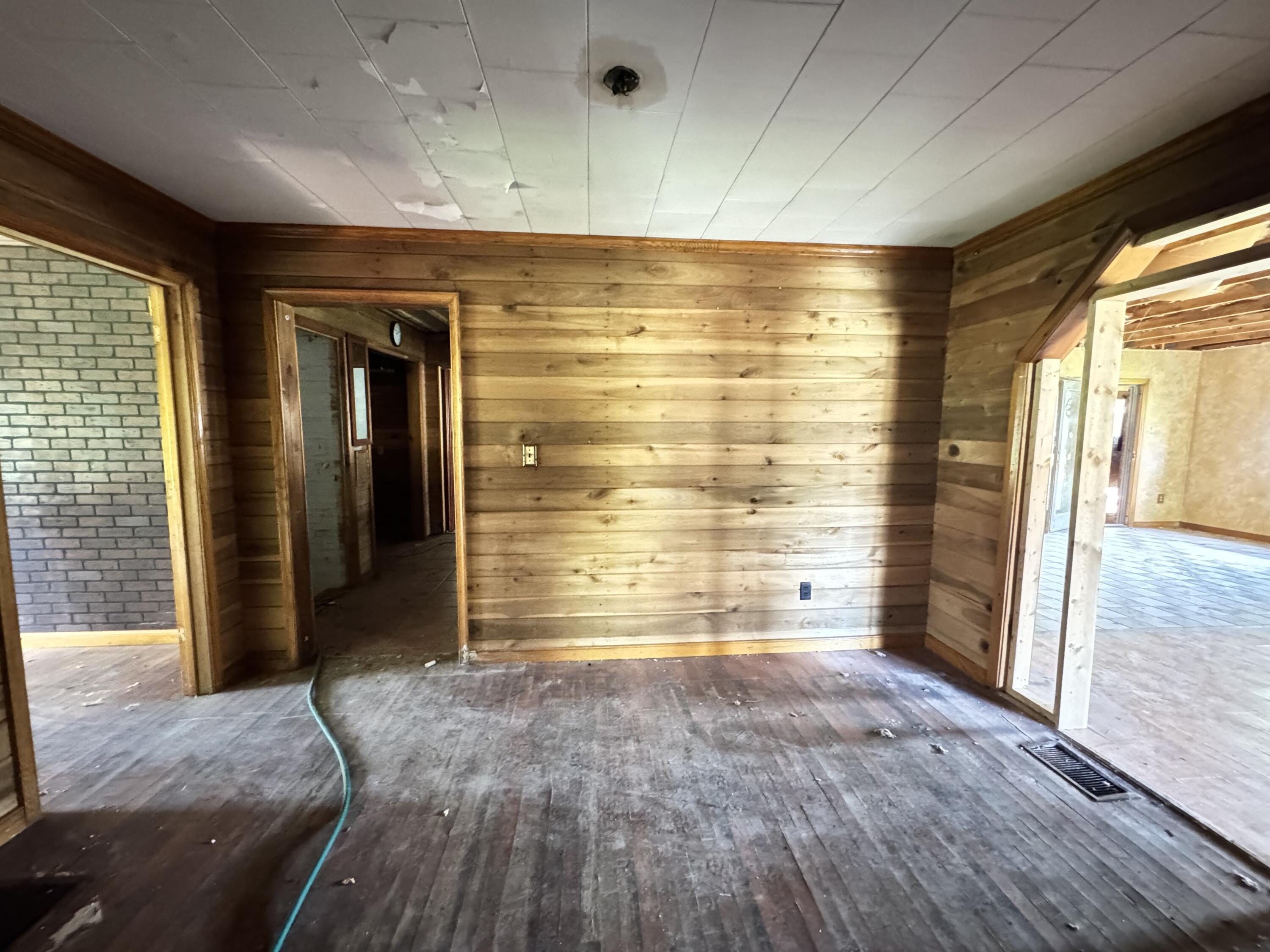 993 Meadow Bridge Rd