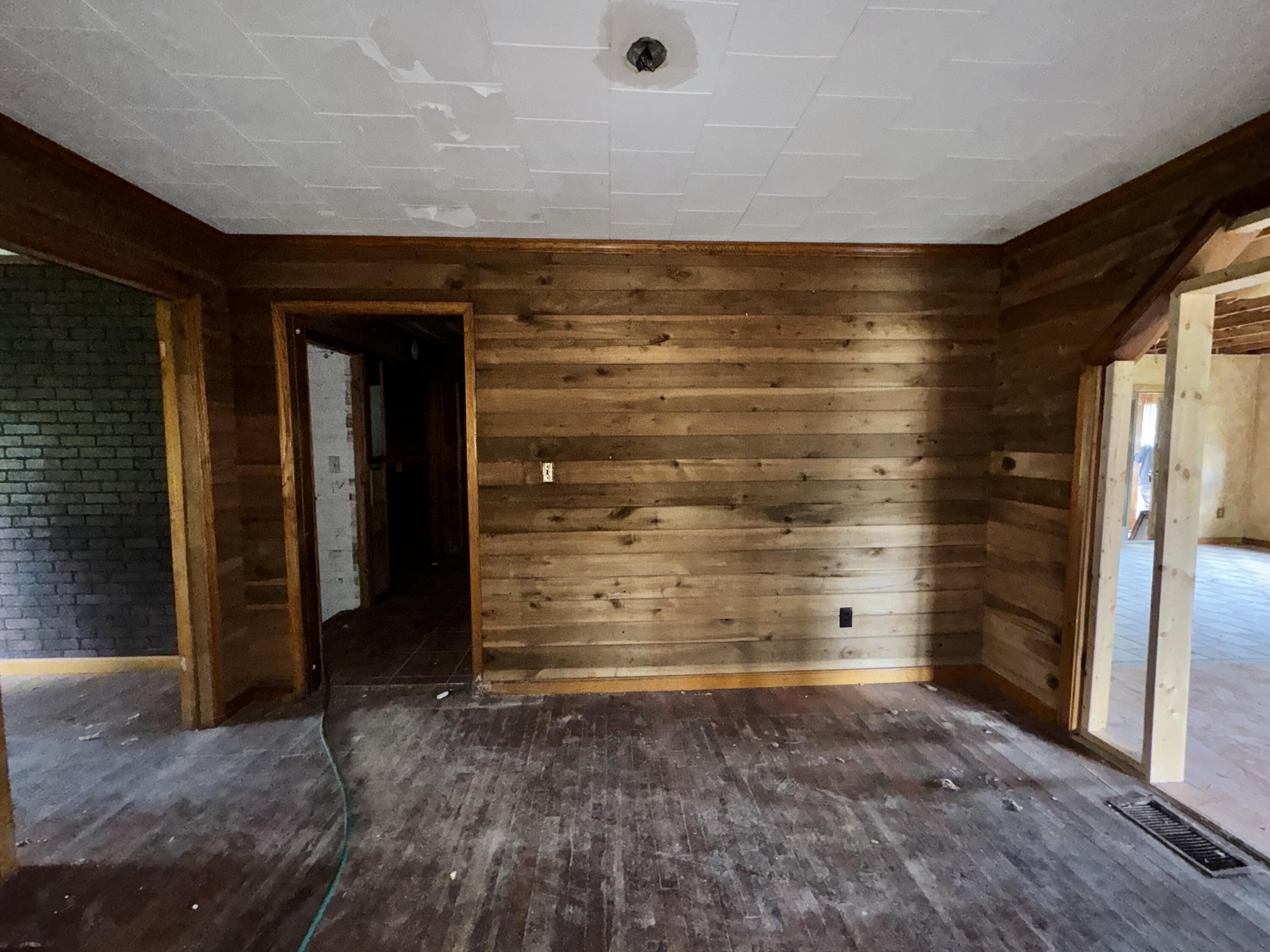 993 Meadow Bridge Rd