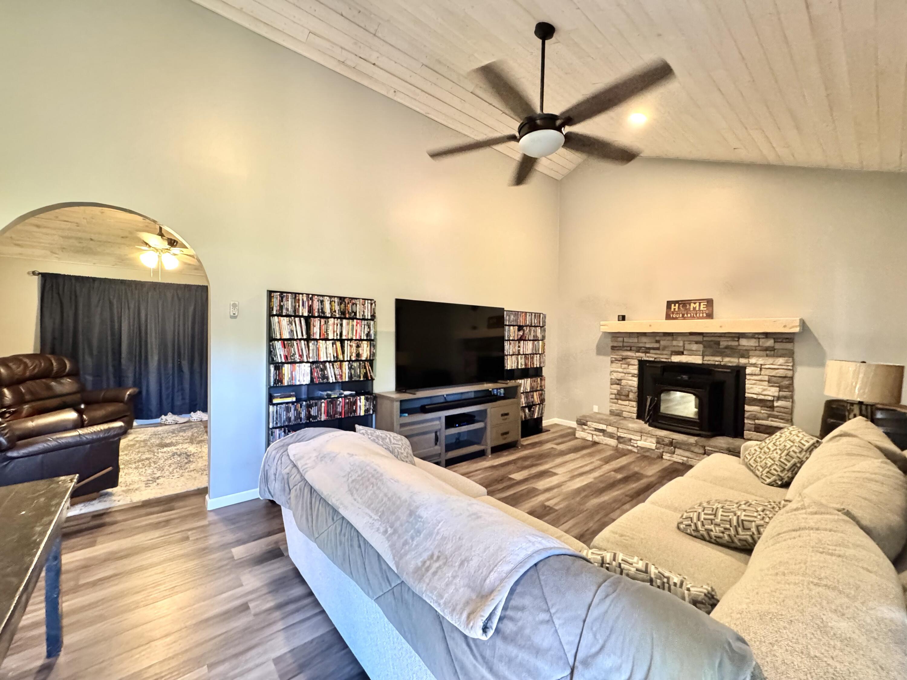 3179 Nettie-Fenwick Rd