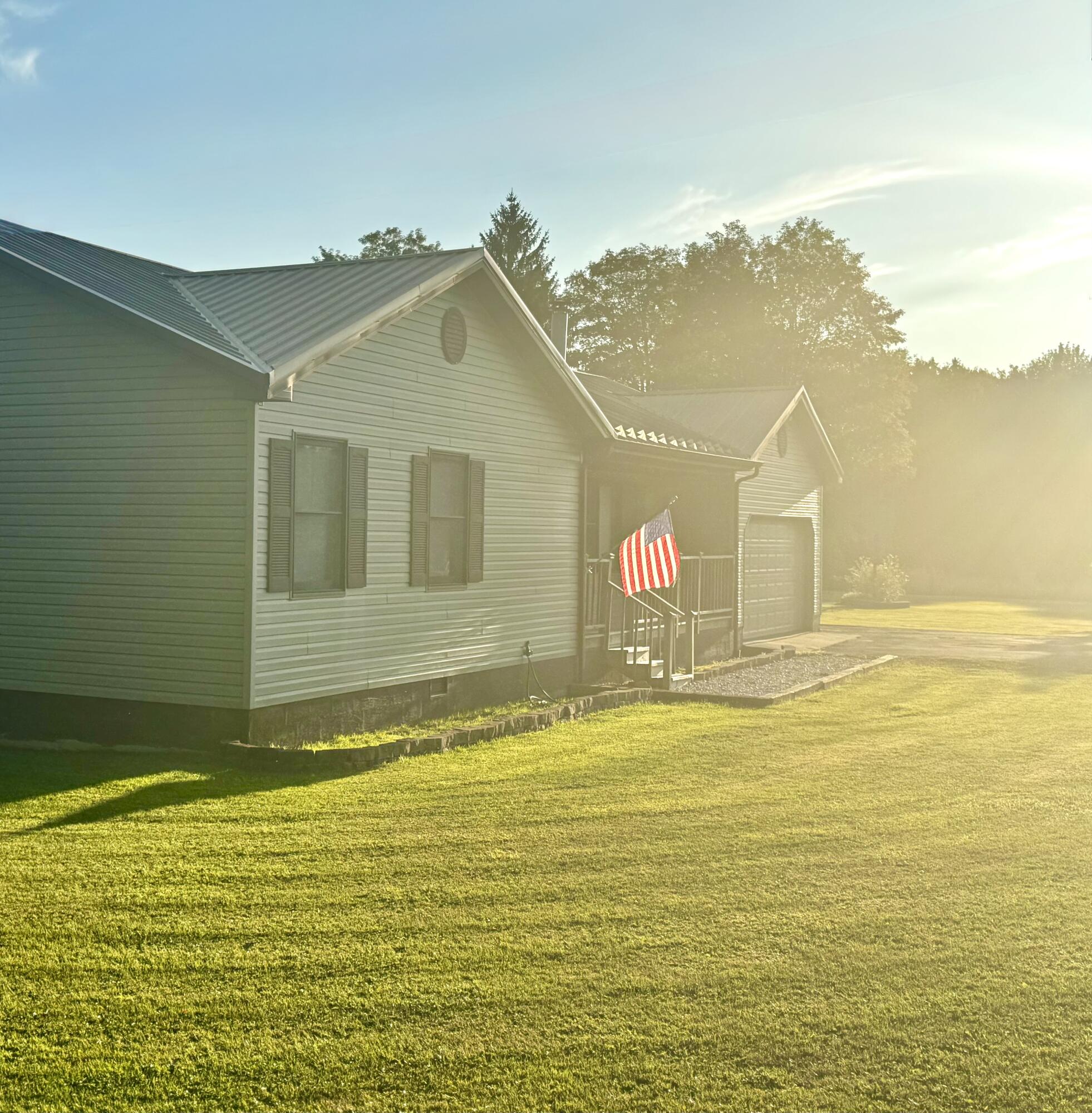 3179 Nettie-Fenwick Rd