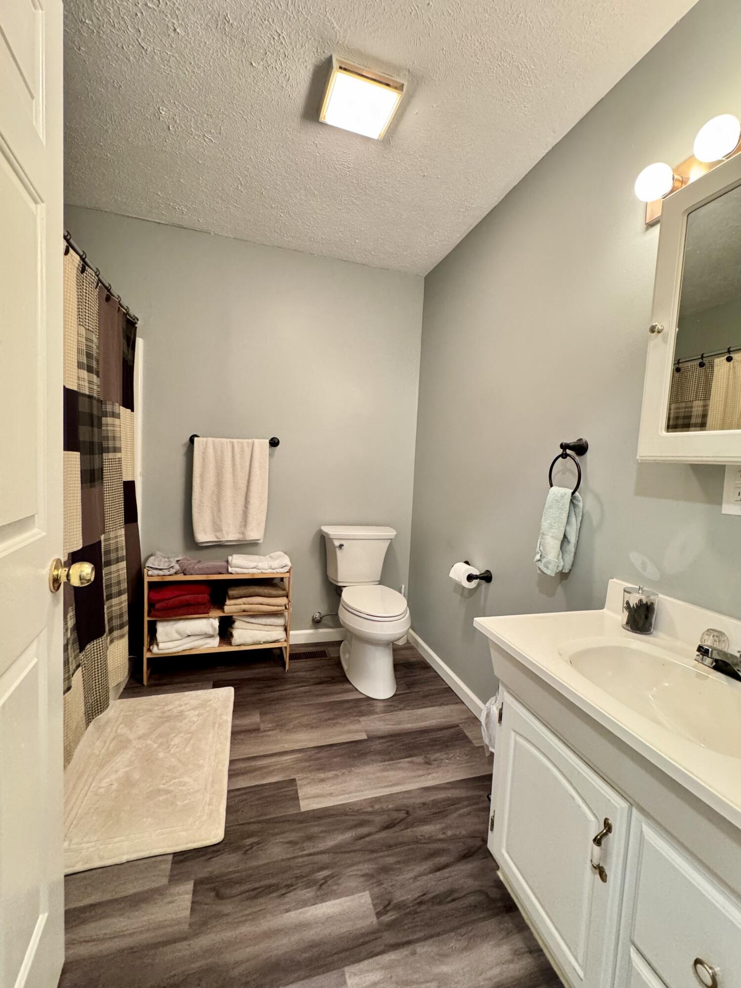 3179 Nettie-Fenwick Rd