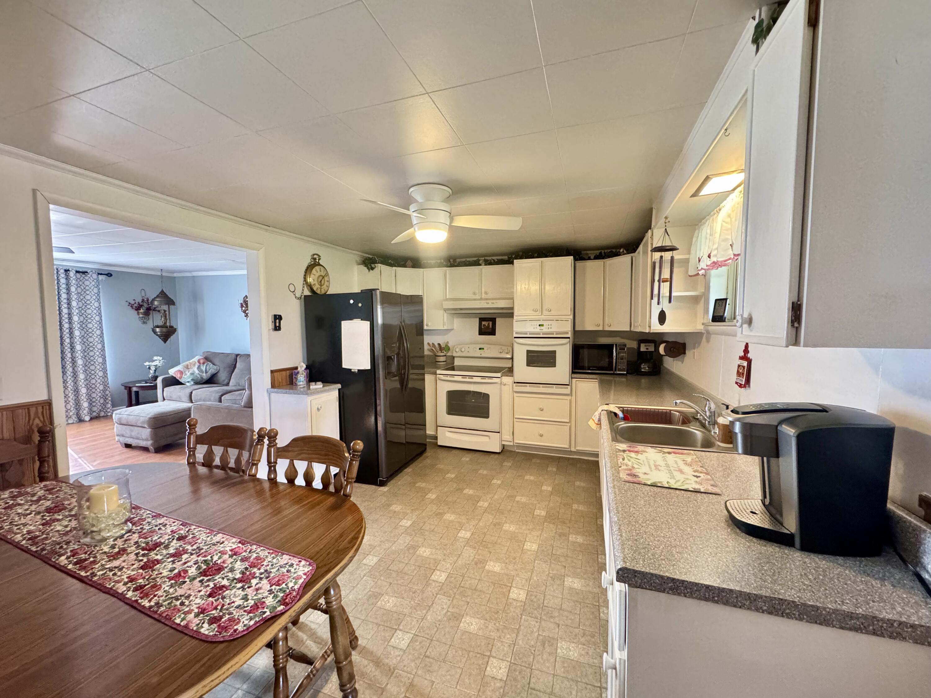 212 Olive Branch