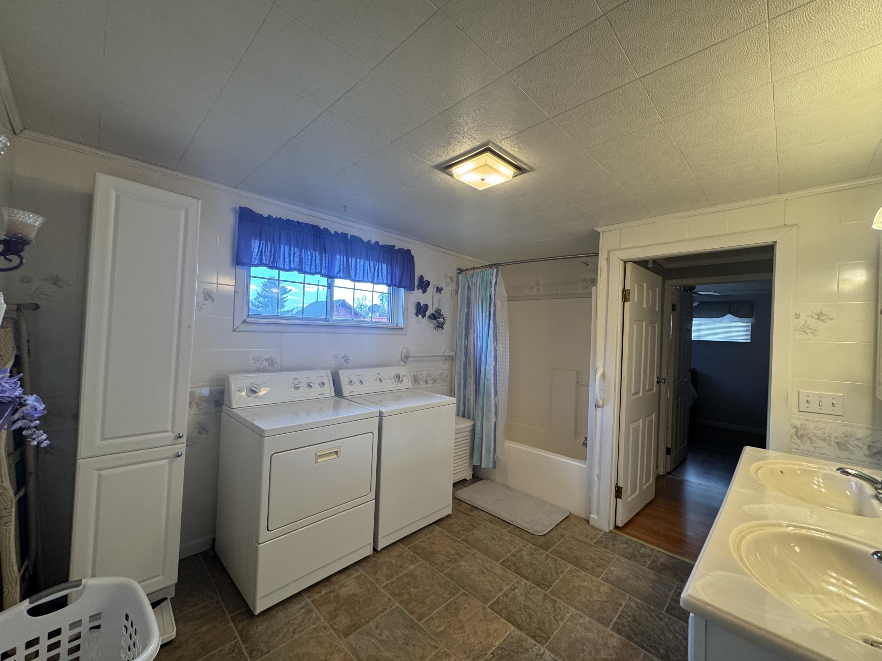 212 Olive Branch