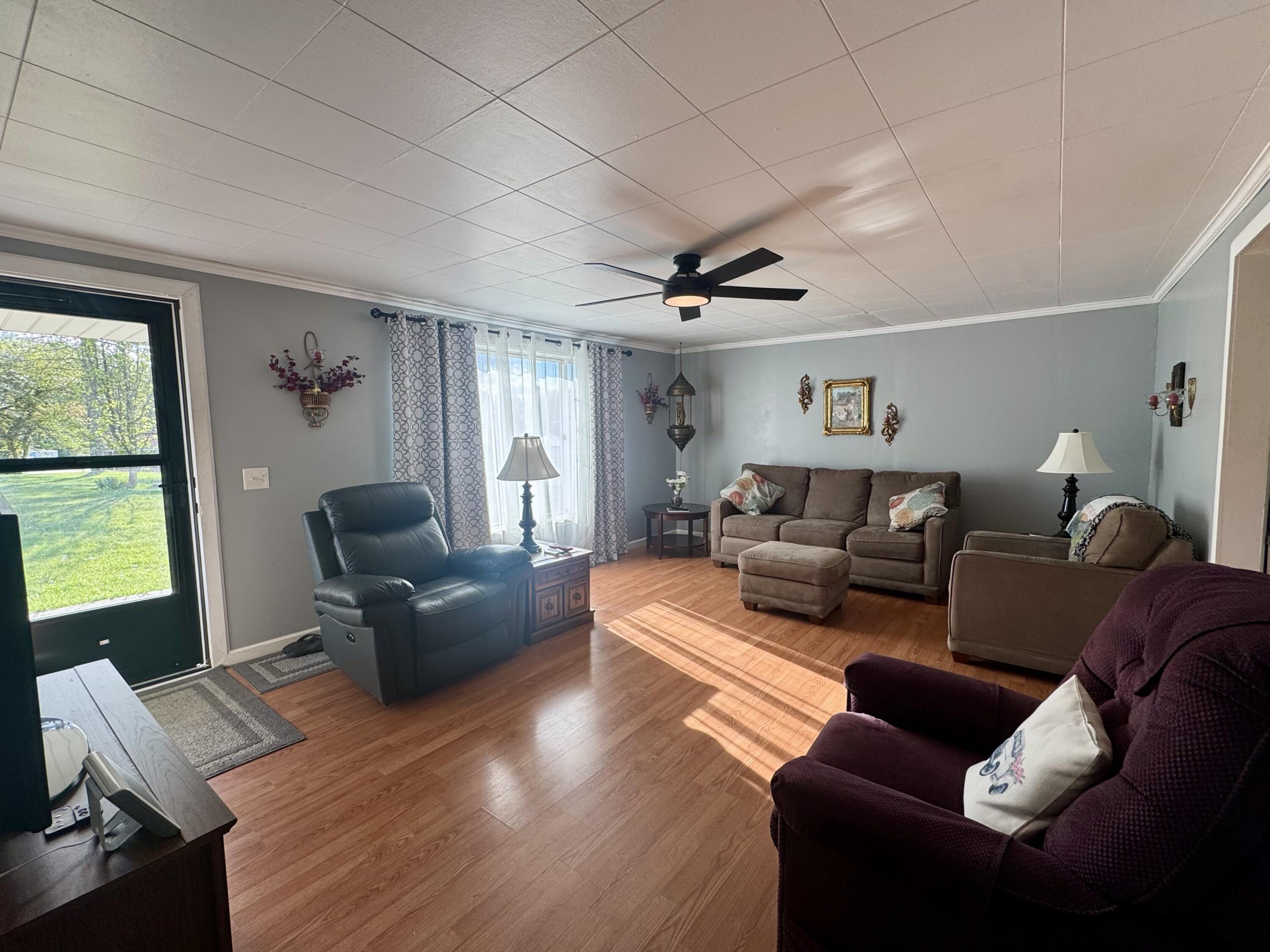 212 Olive Branch