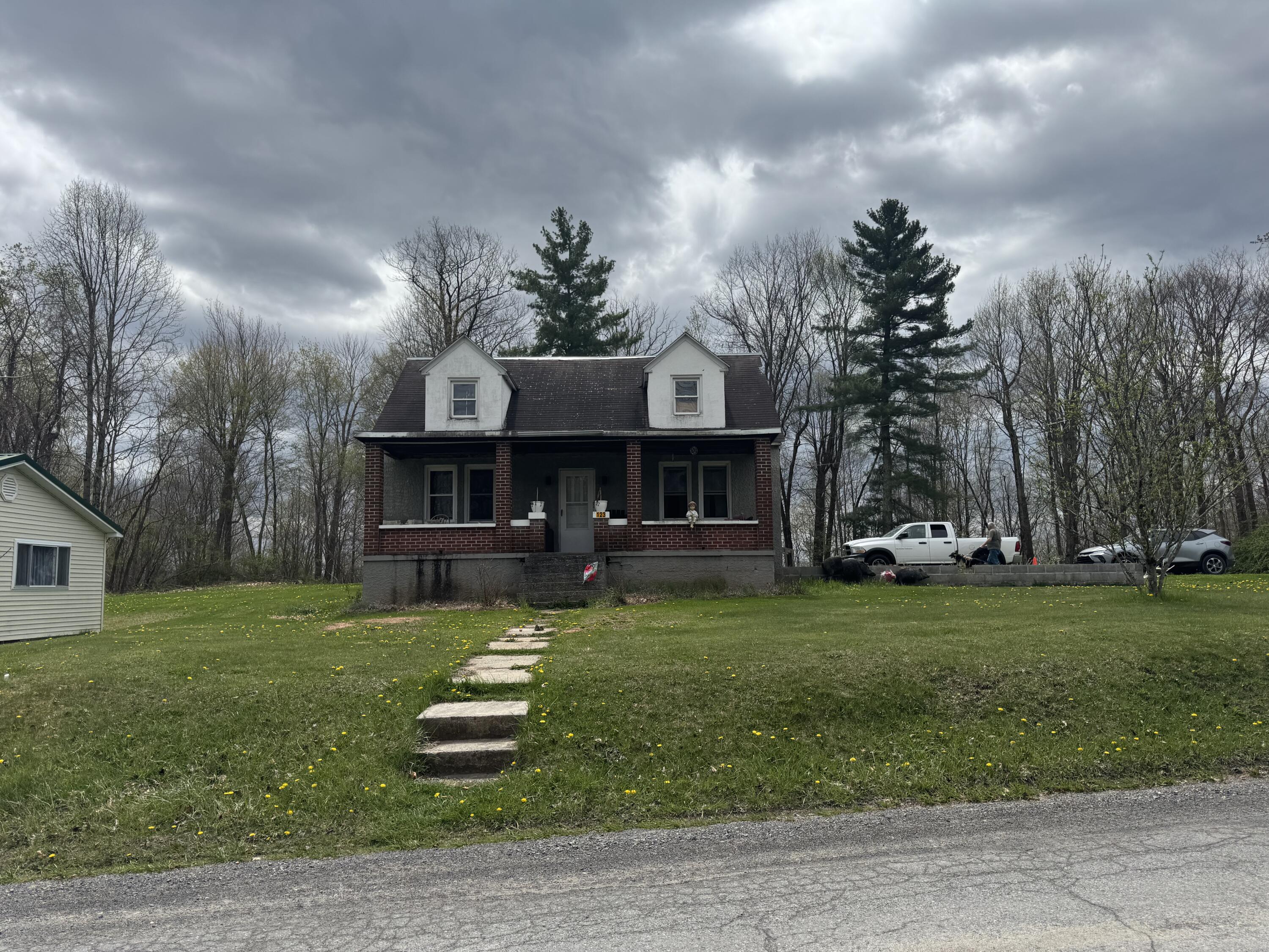 123 Dorsey Rd