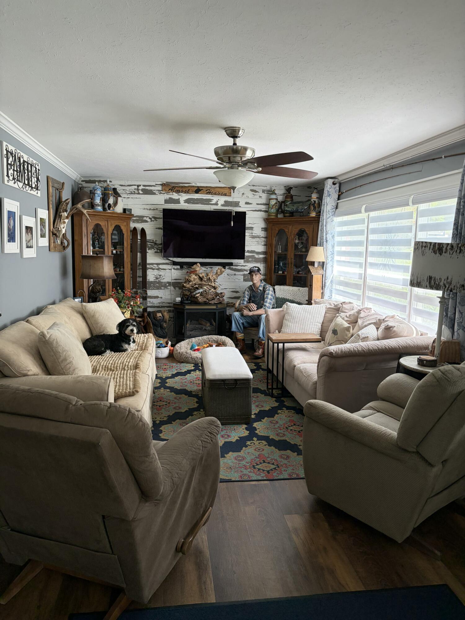 387 Johnstown
