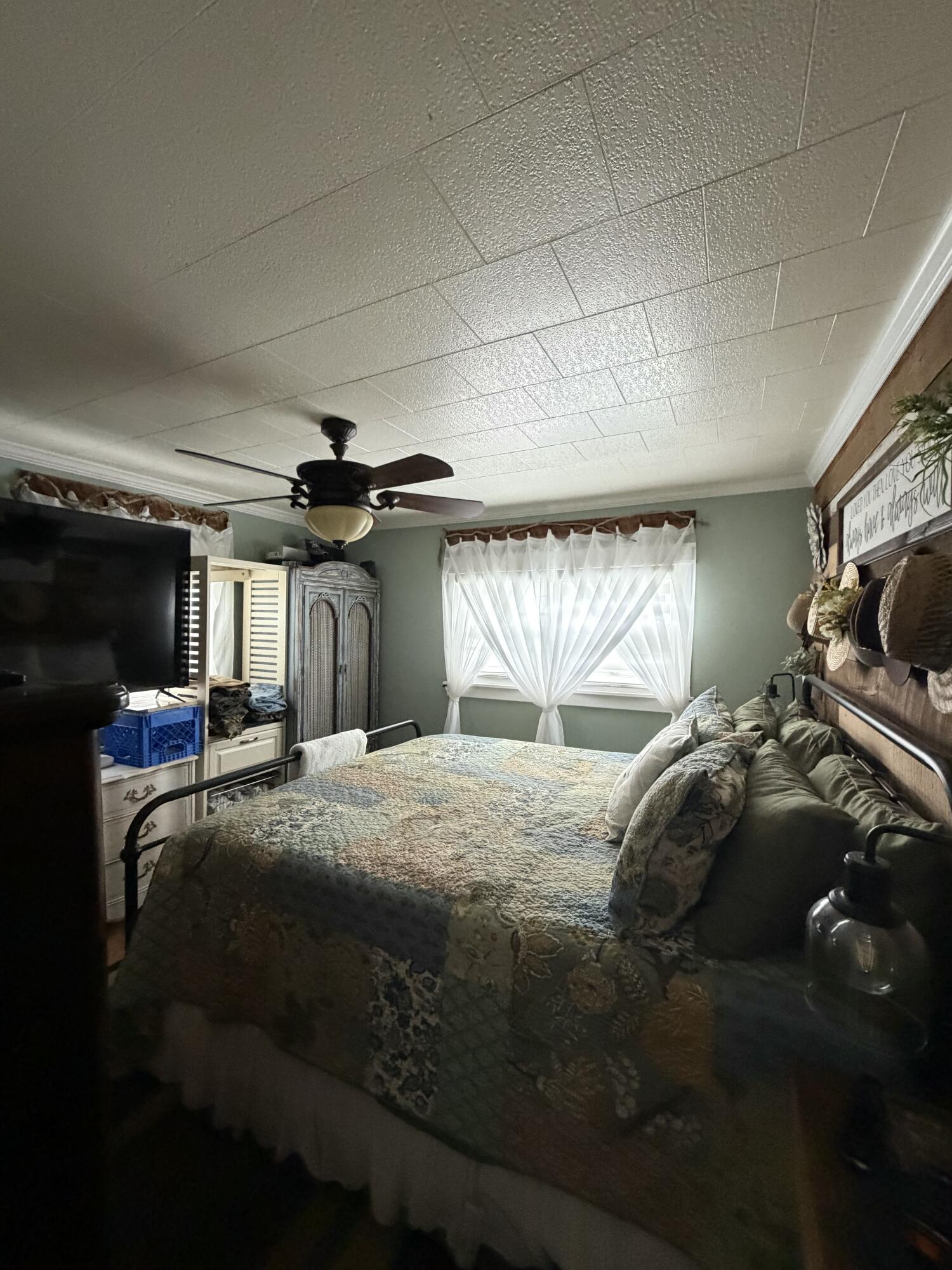 387 Johnstown