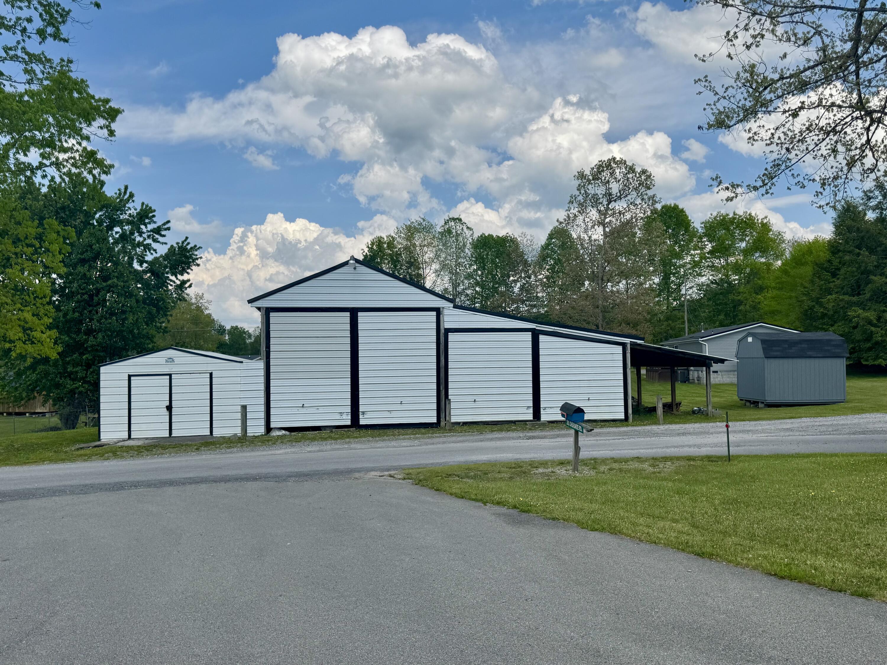 201 Cherokee Rd