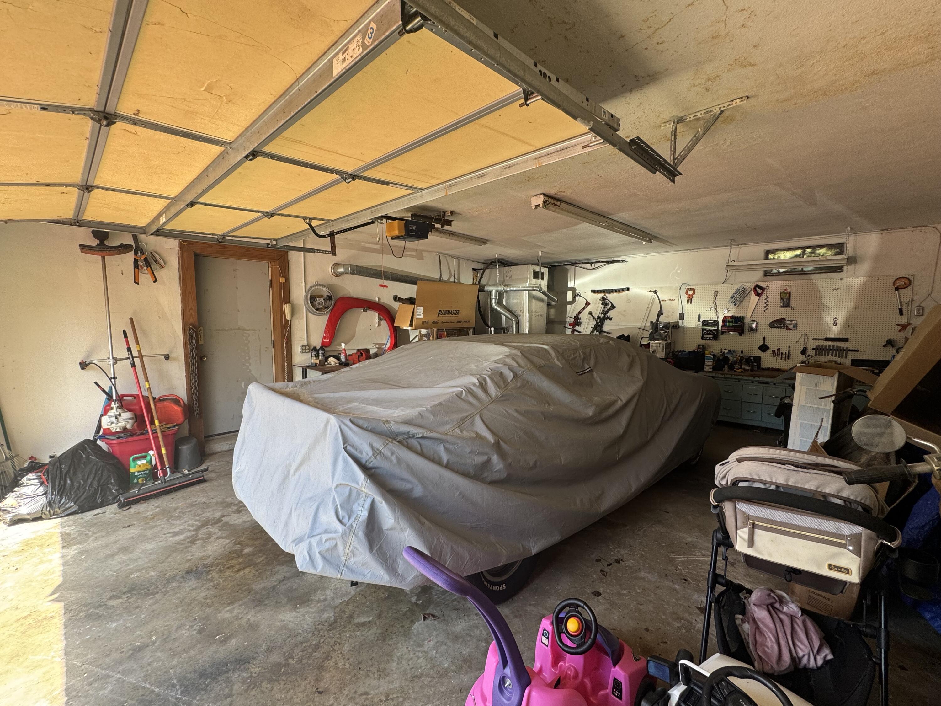 305 Riverview Dr