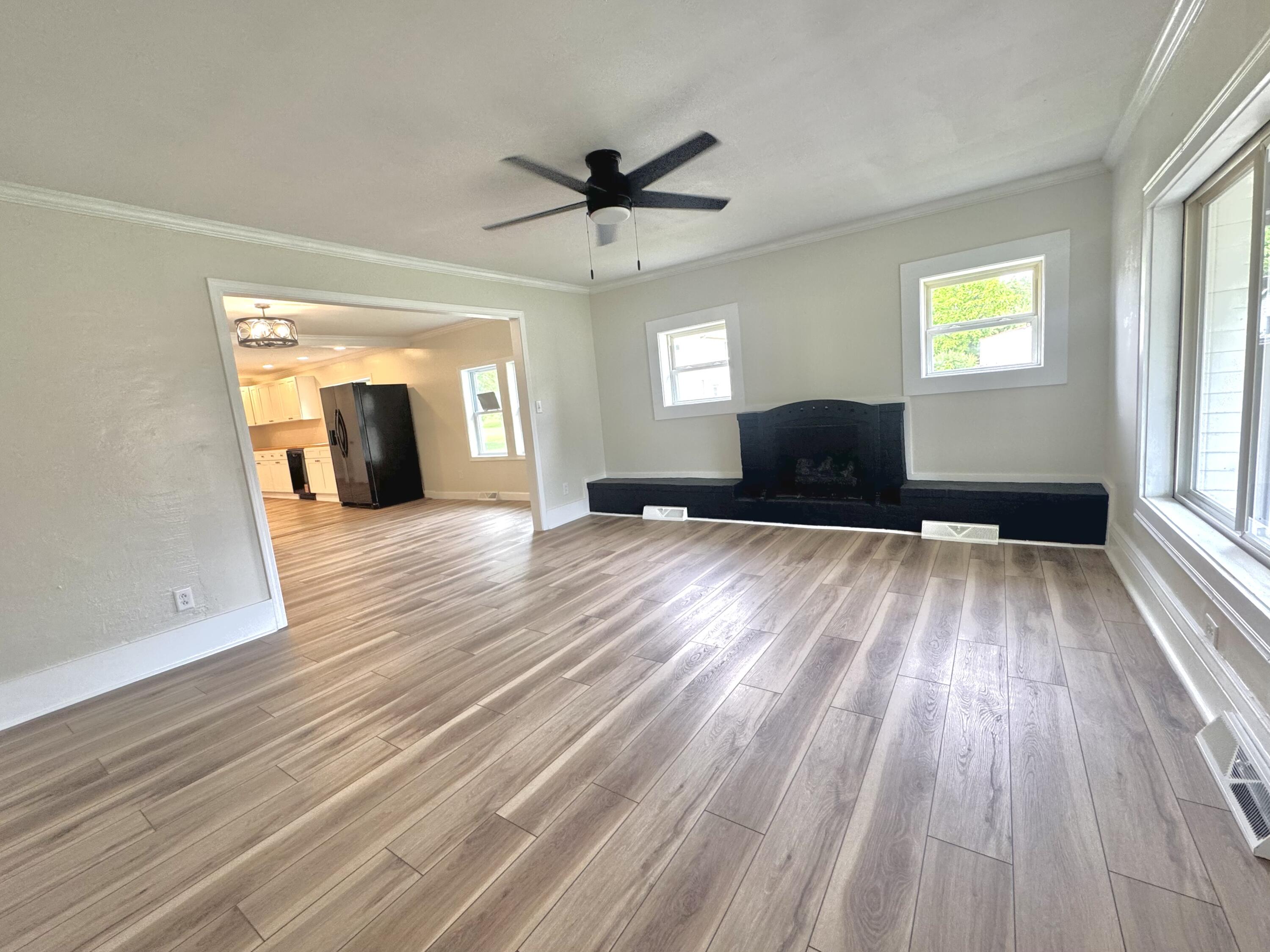 1703 Webster Rd