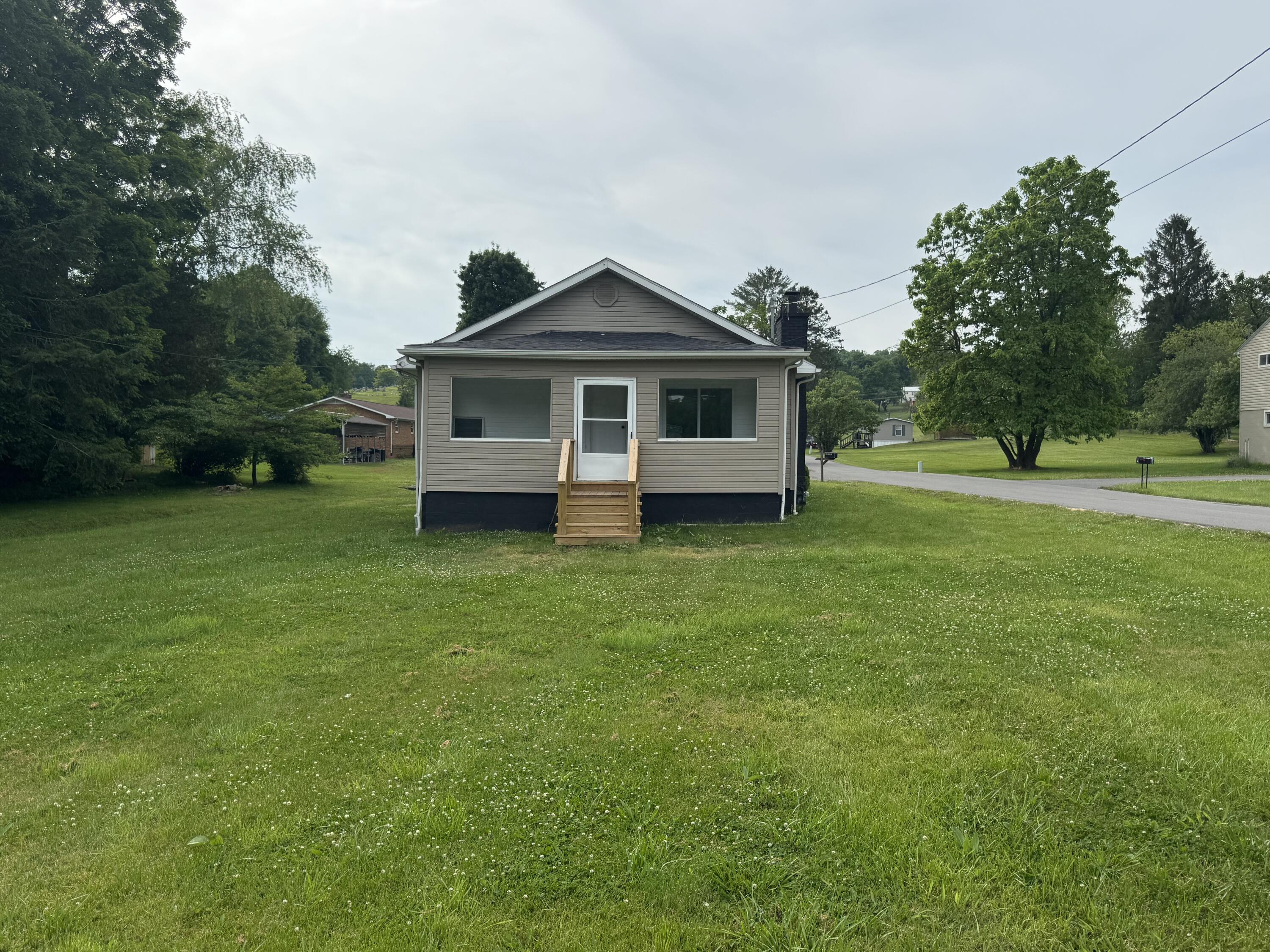 1703 Webster Rd