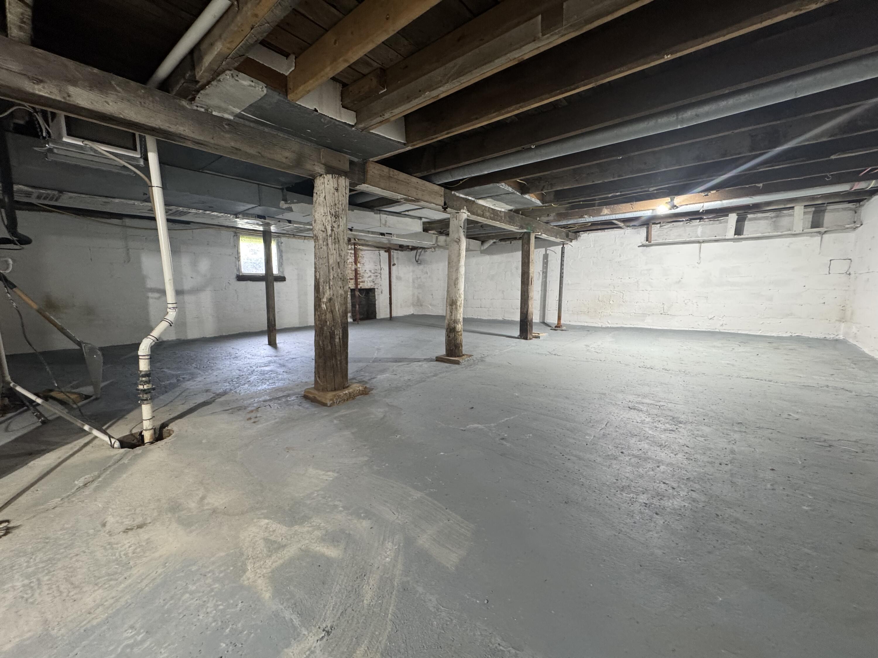 1703 Webster Rd