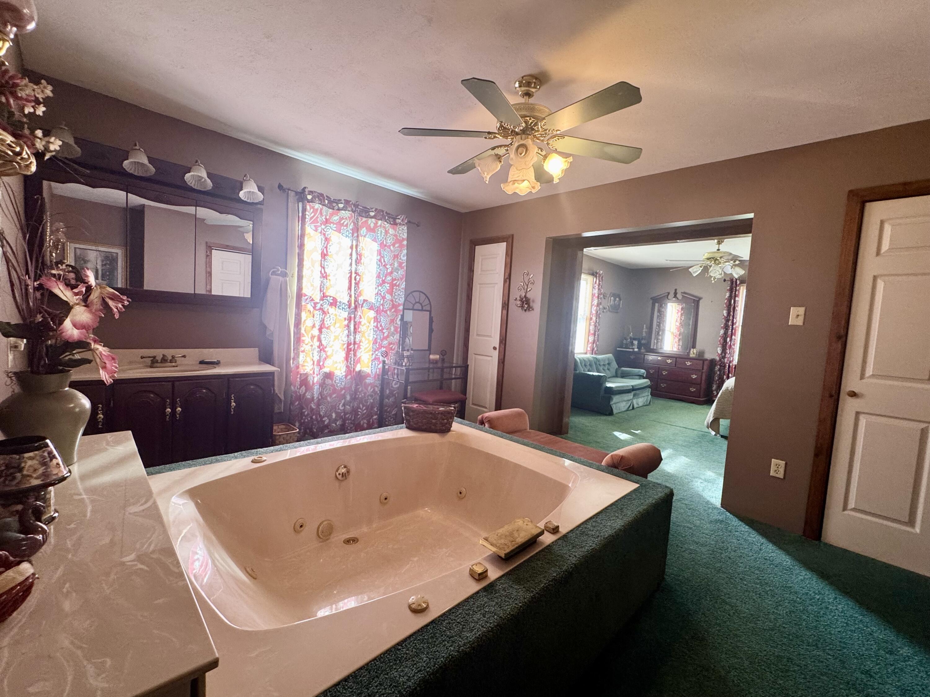 91 Heidi Ln