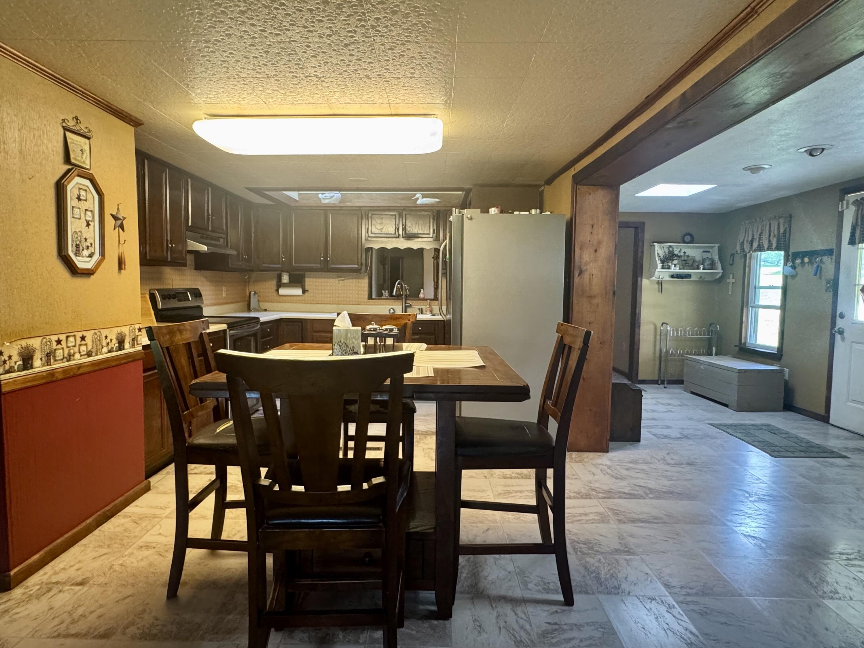 91 Heidi Ln