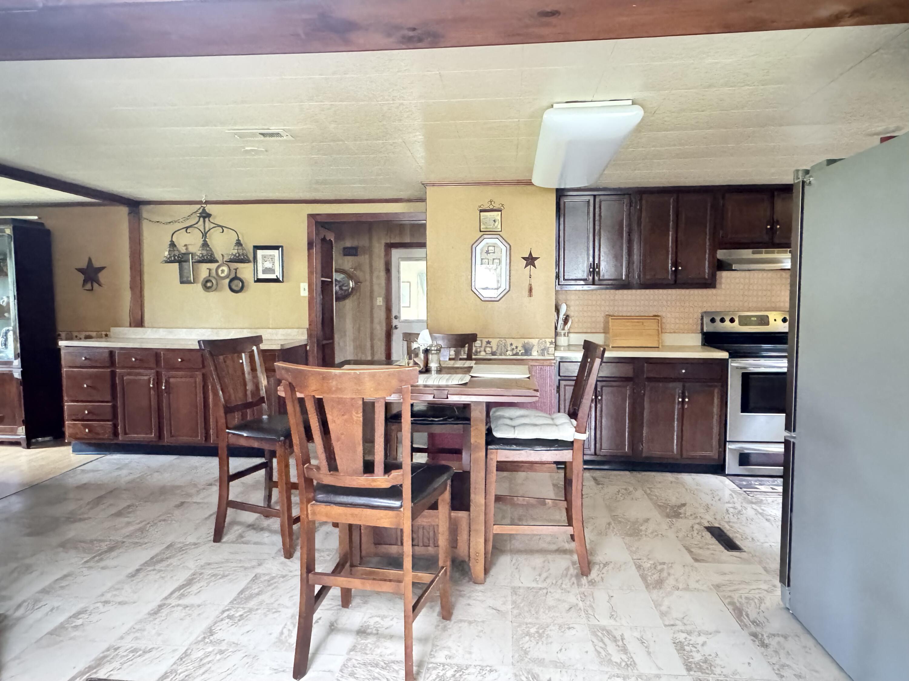 91 Heidi Ln