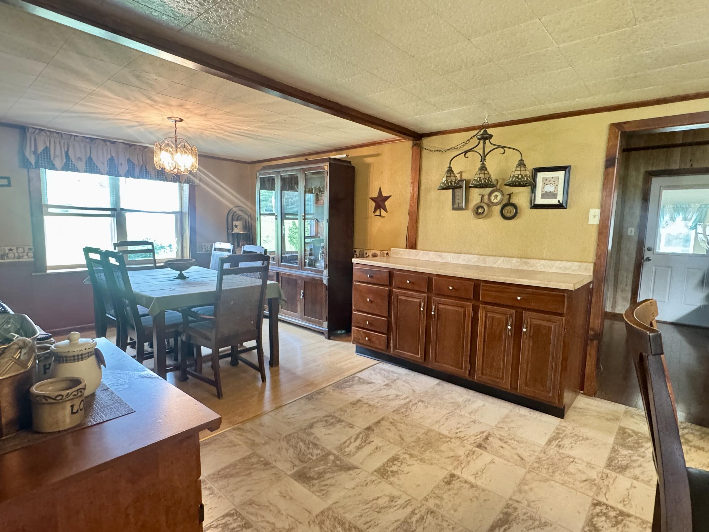 91 Heidi Ln