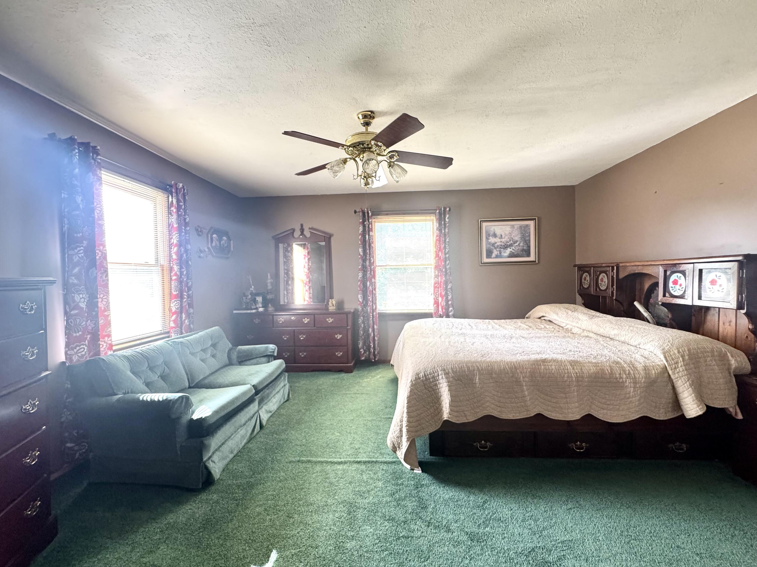 91 Heidi Ln