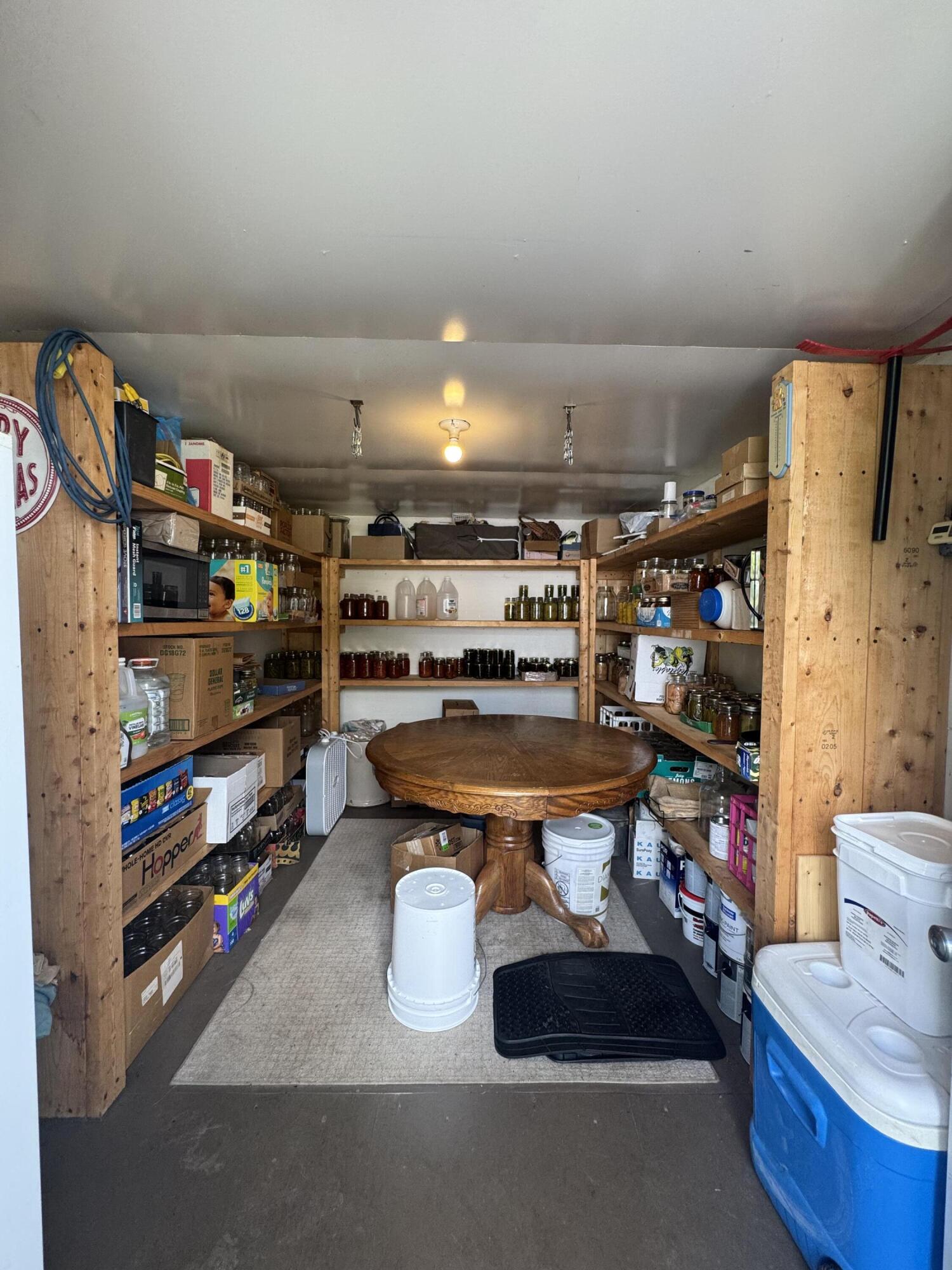 456 Riverside Dr