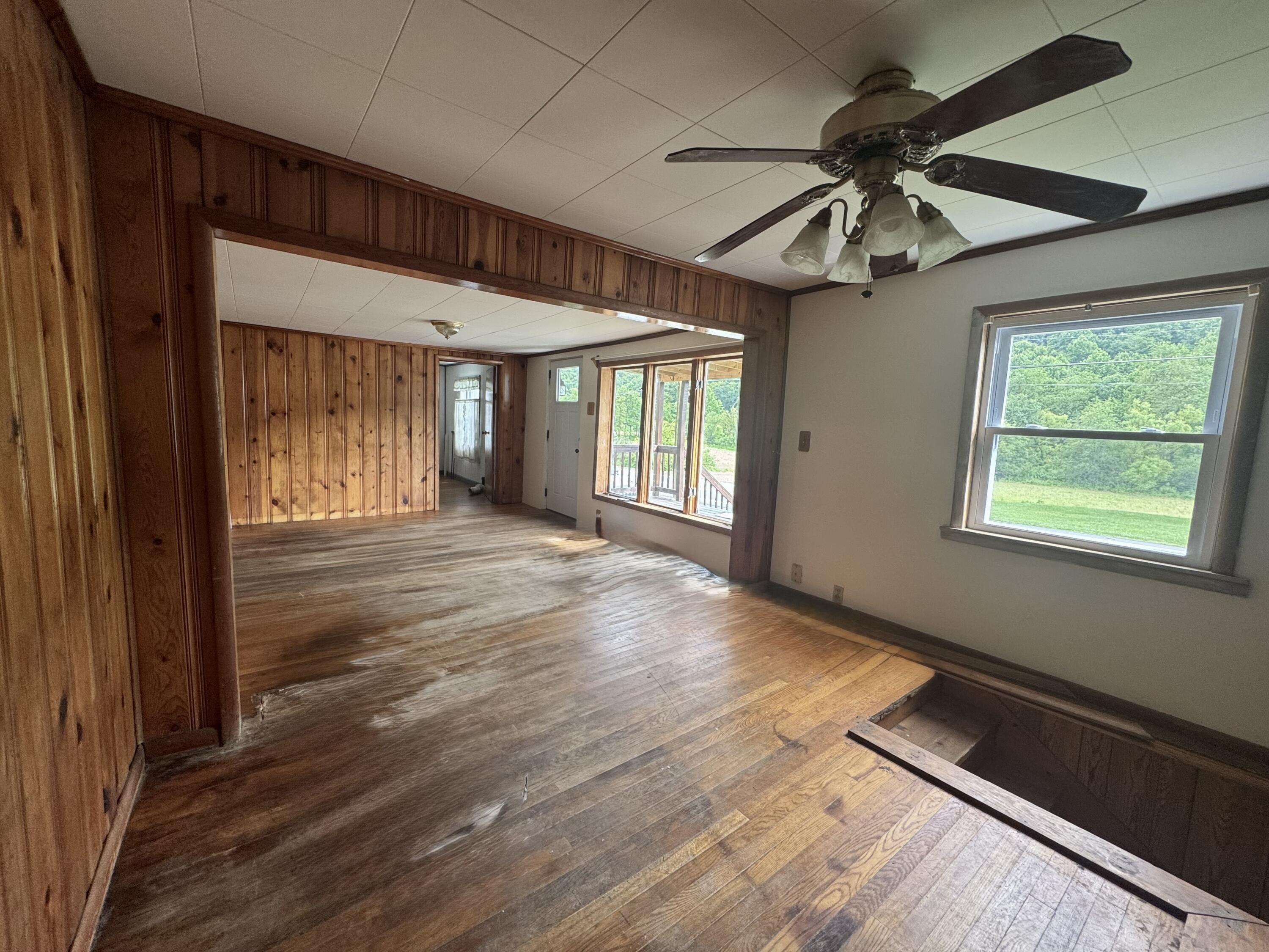 3619 Scenic Hwy