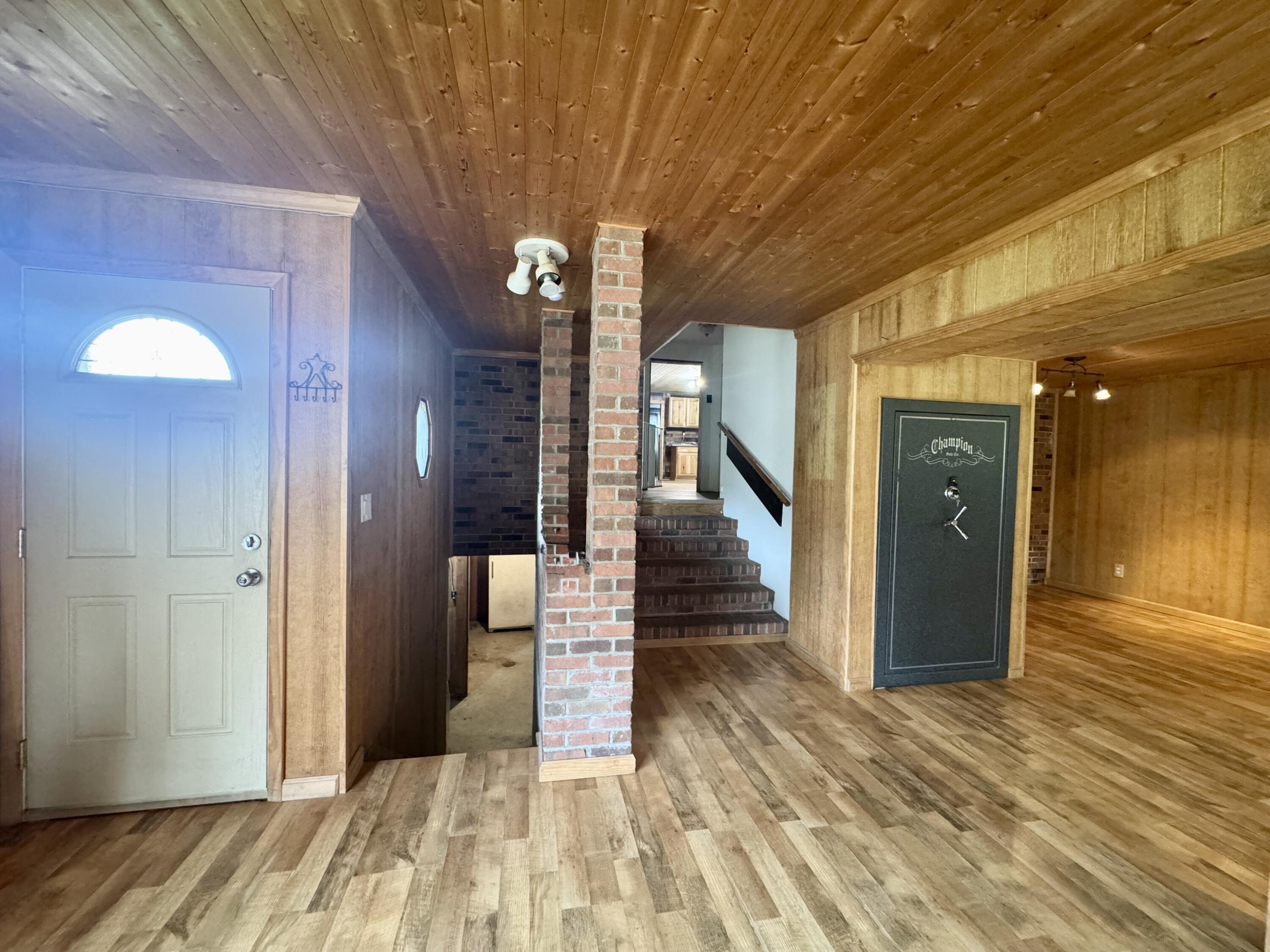 3619 Scenic Hwy