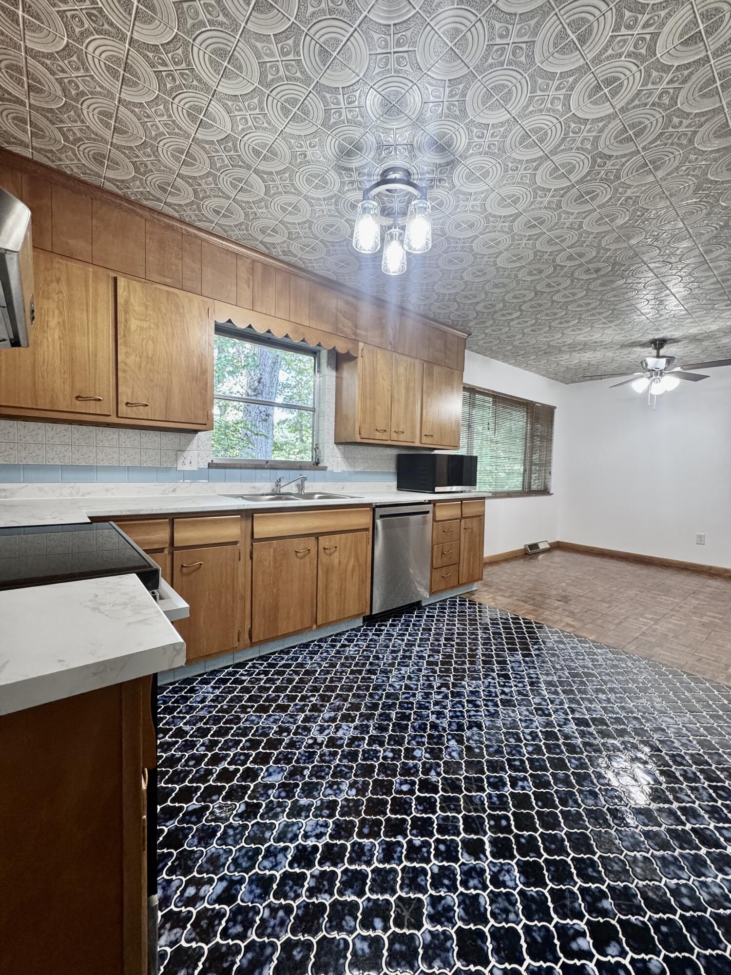 248 Mercer