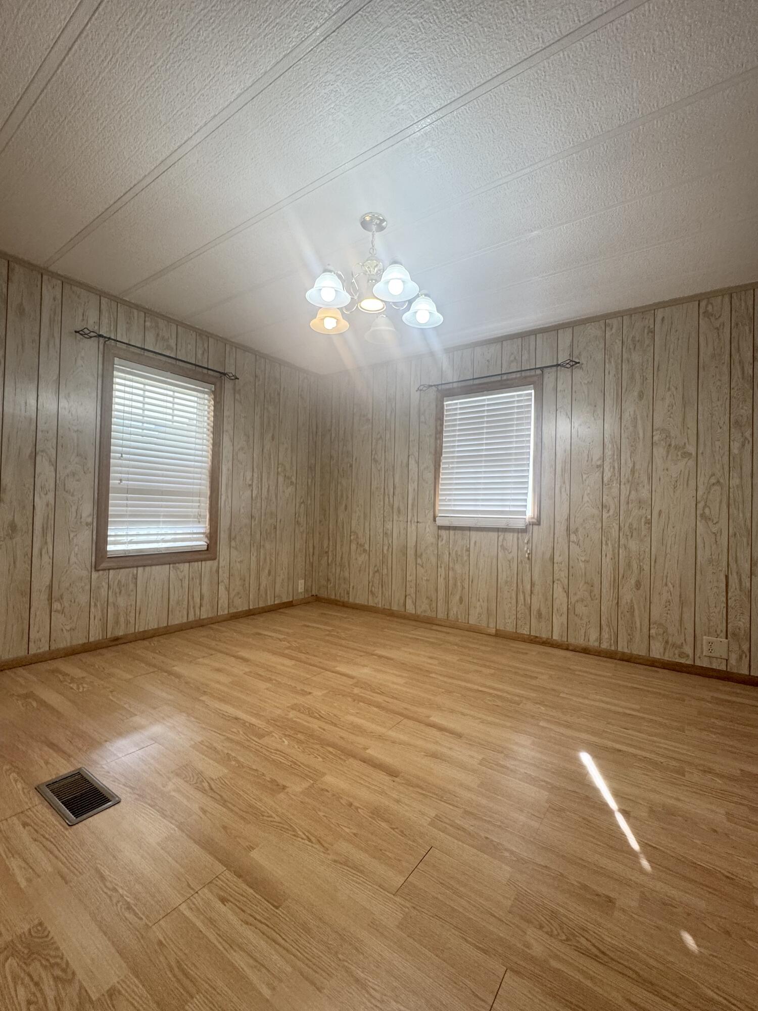 55 Deer Creek CIR