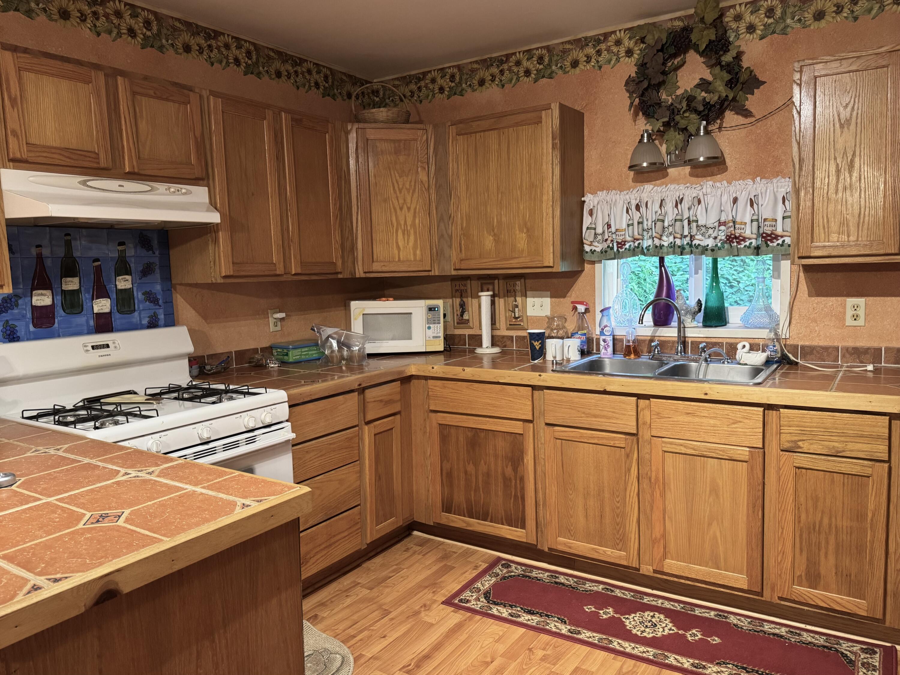 12392 W Webster