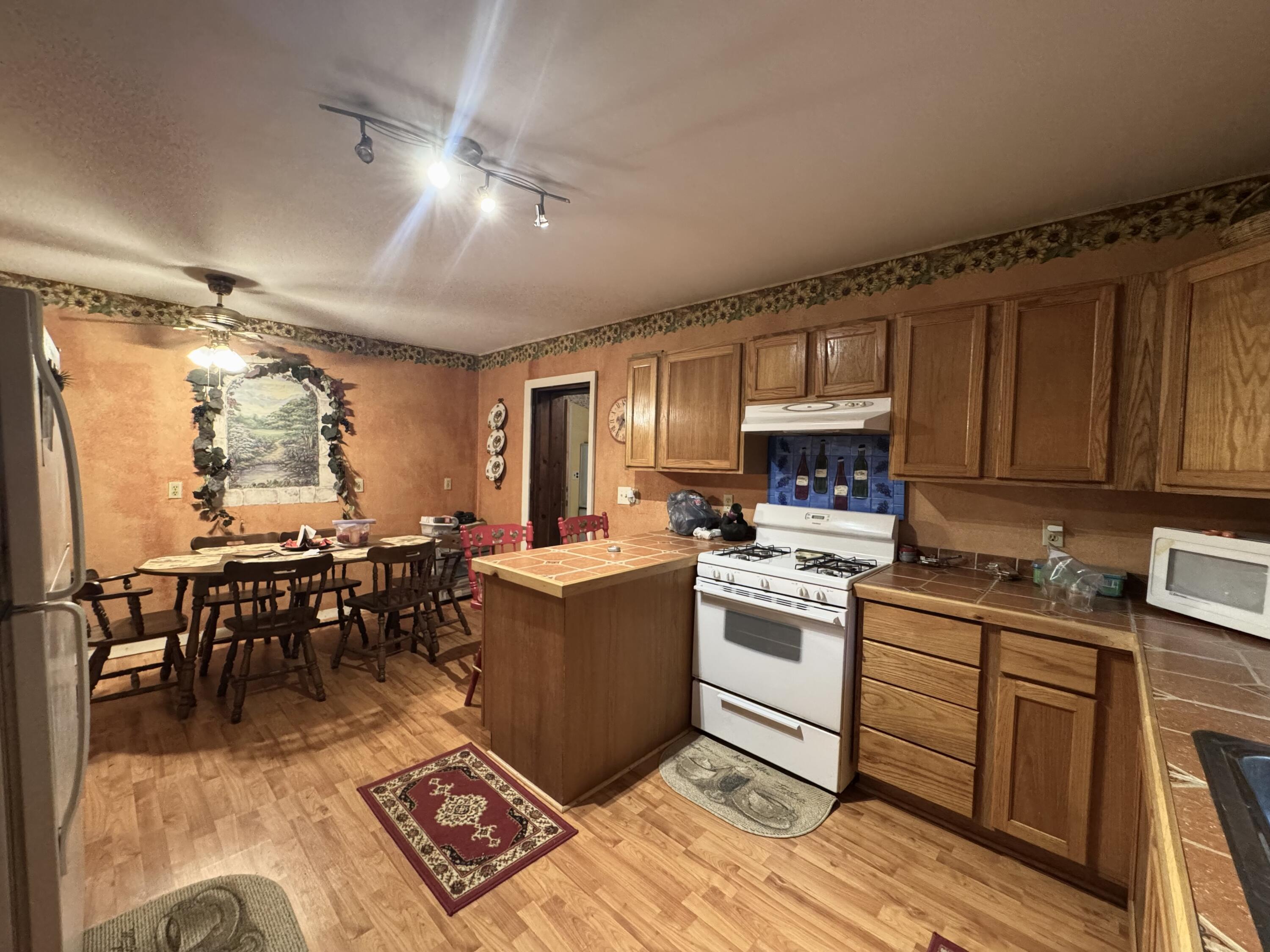 12392 W Webster
