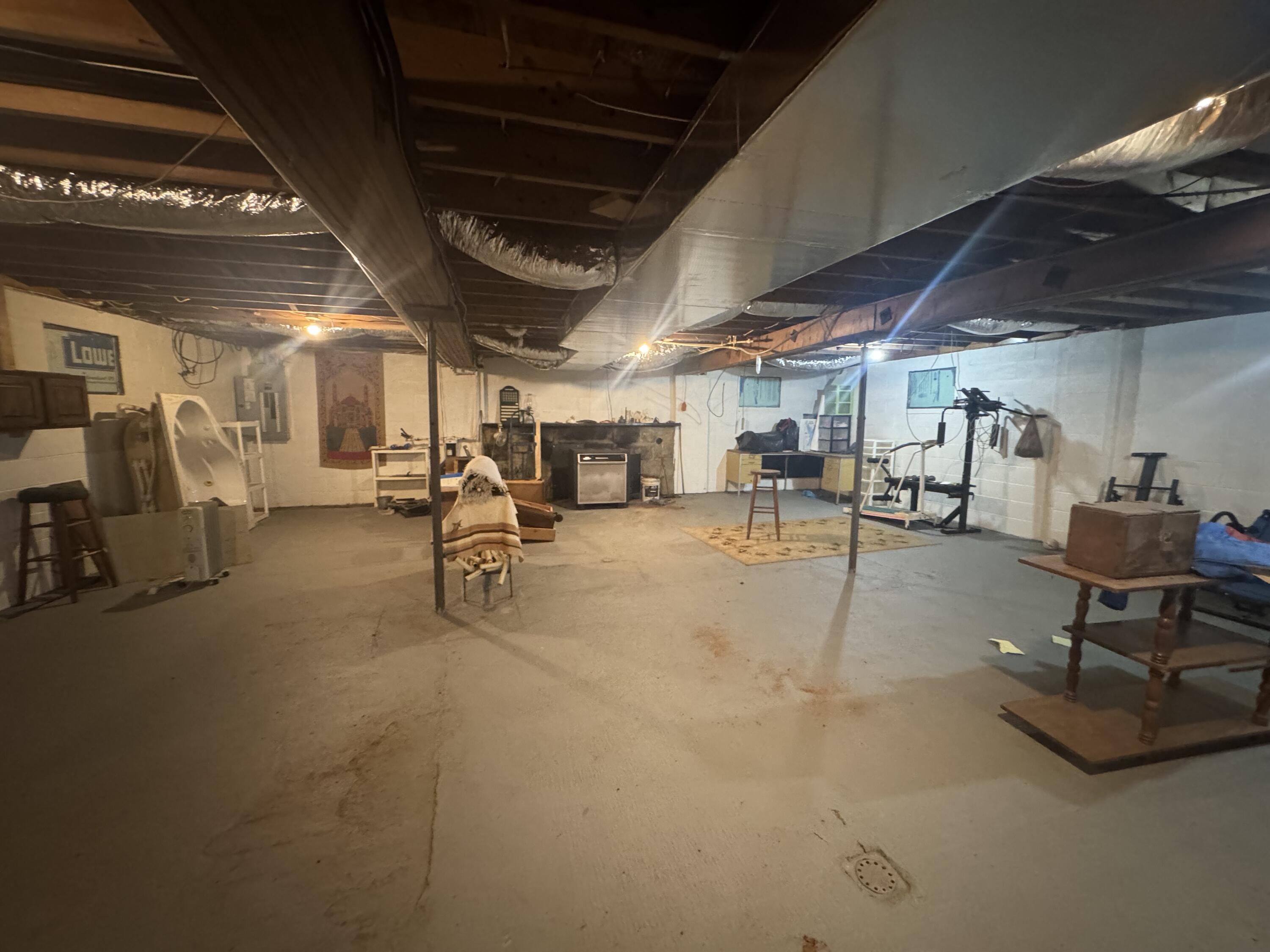 12392 W Webster