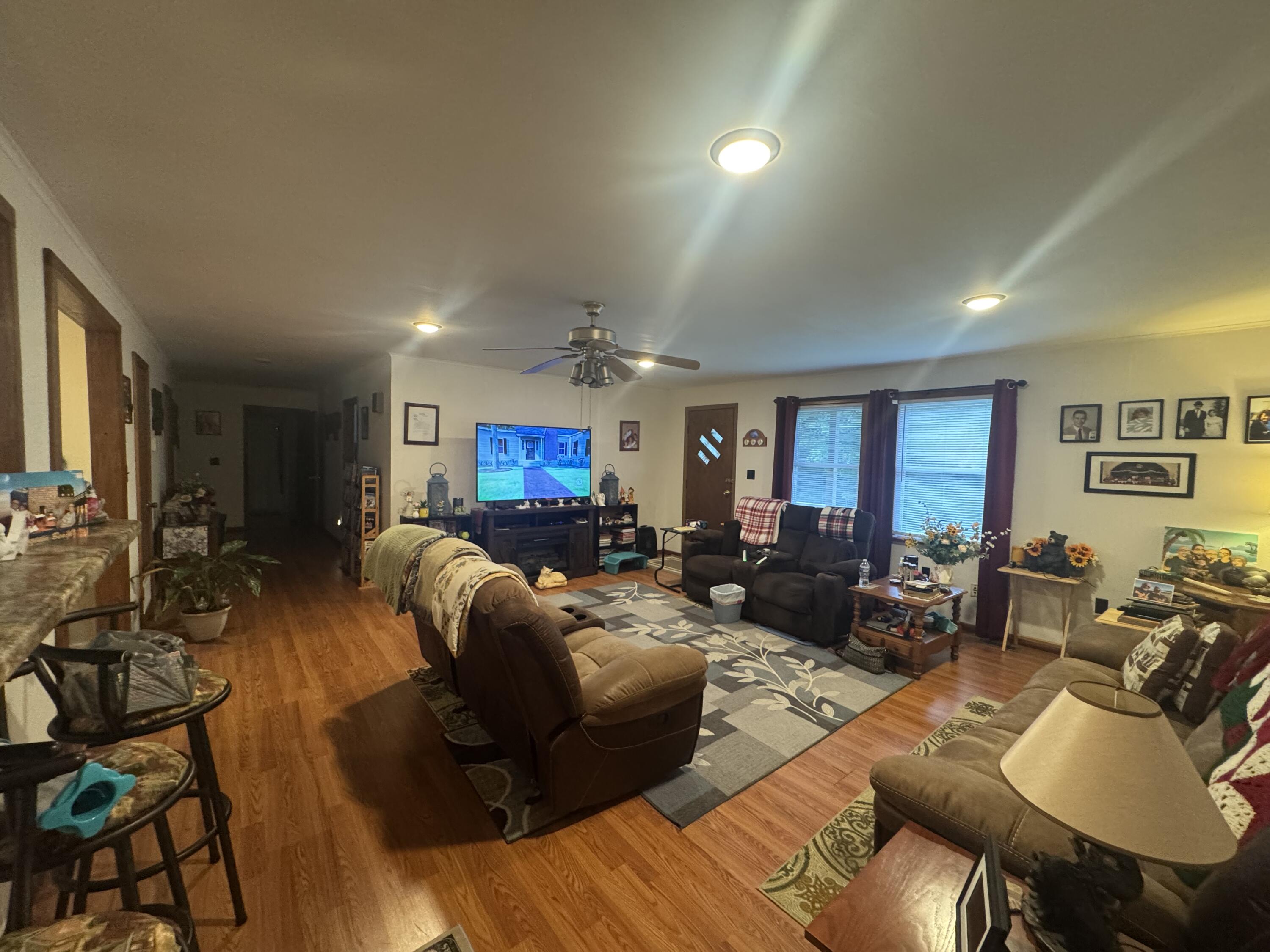 12392 W Webster