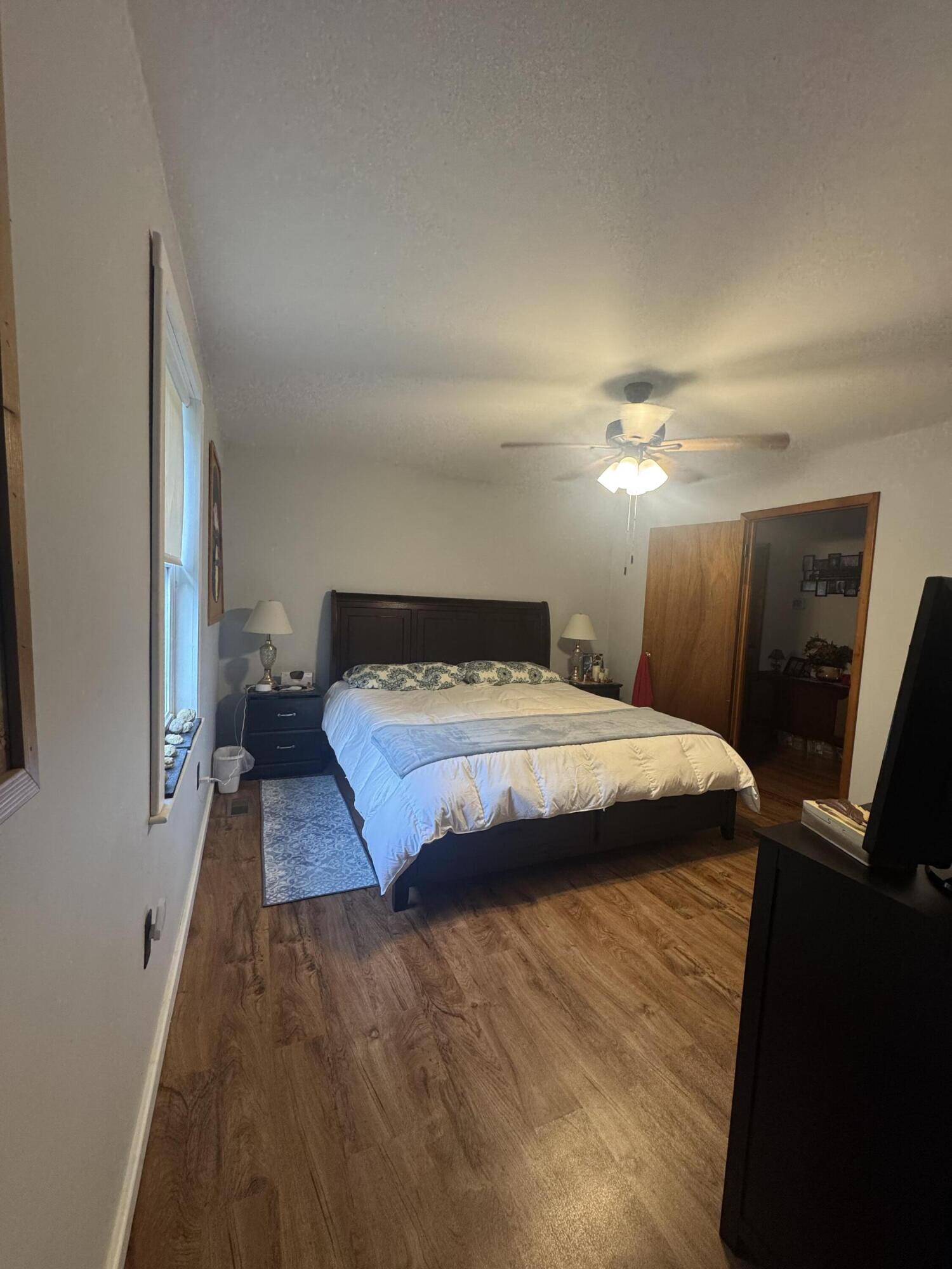 12392 W Webster