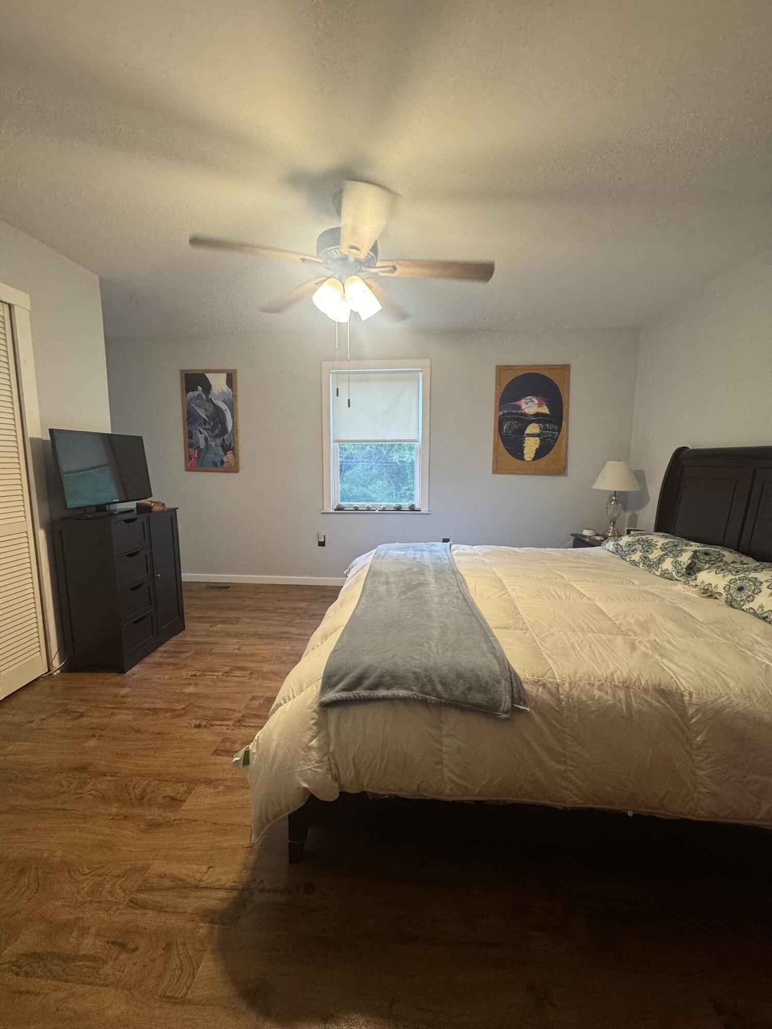 12392 W Webster