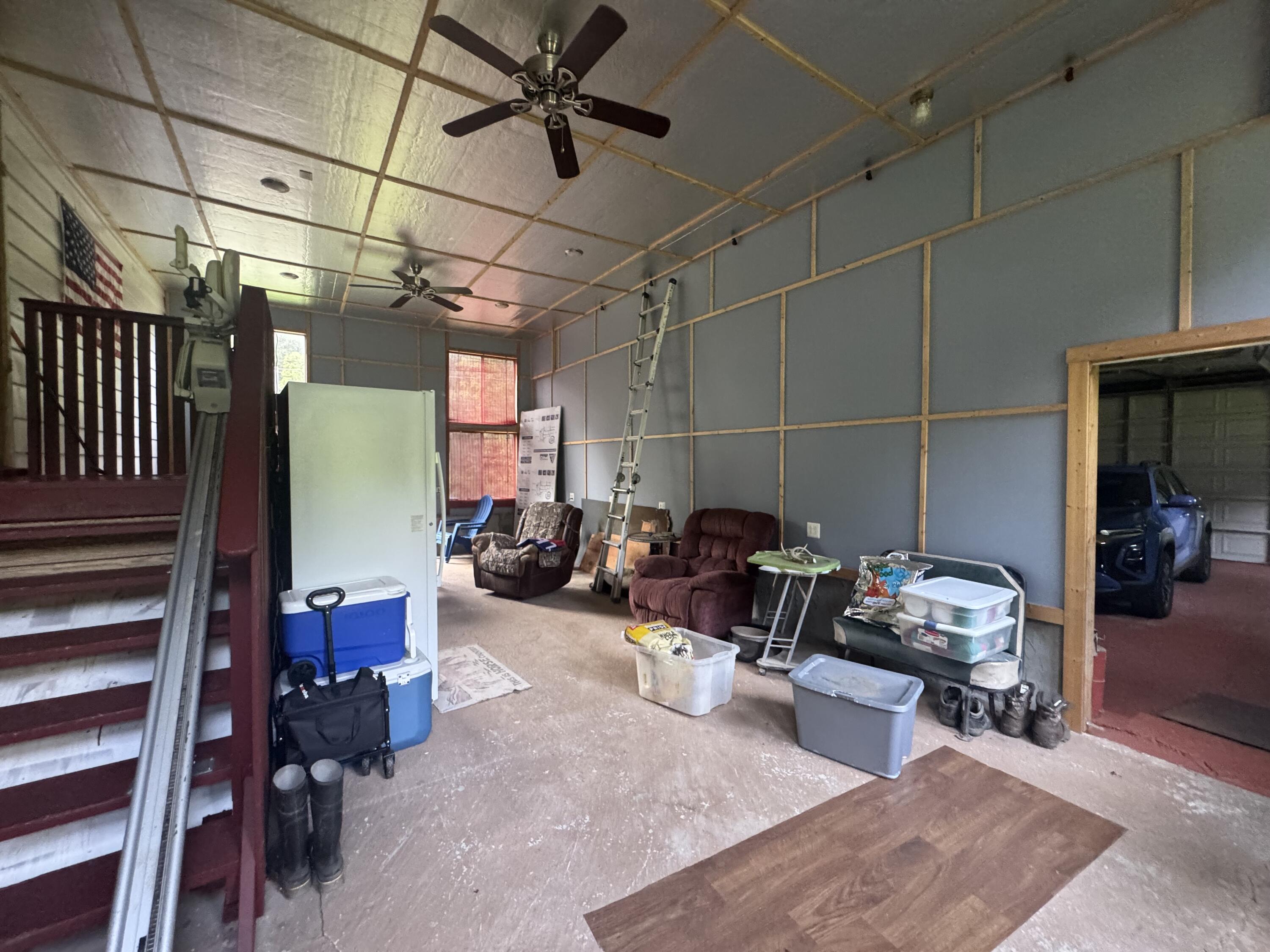 12392 W Webster