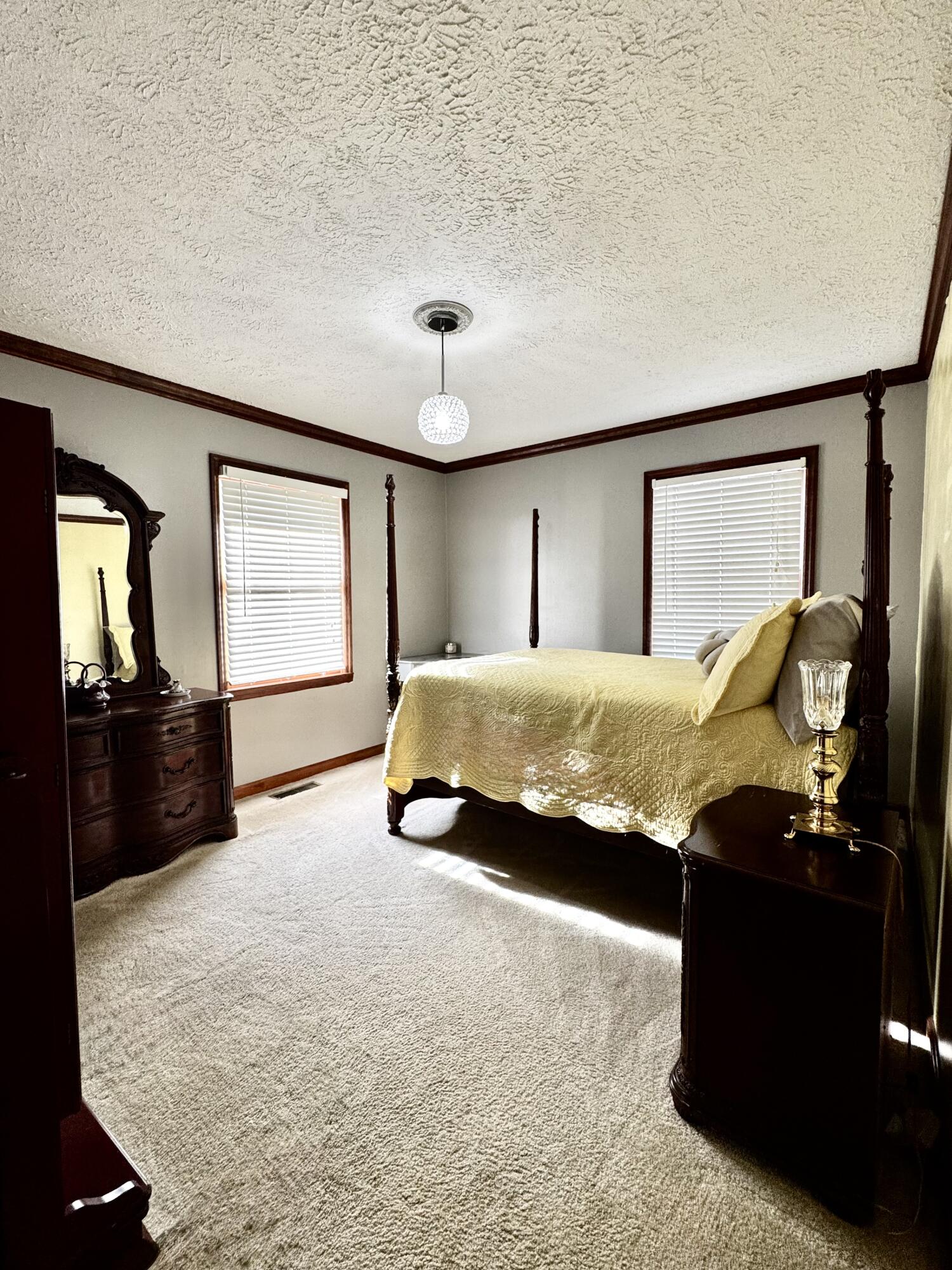 428 Ashley Ln