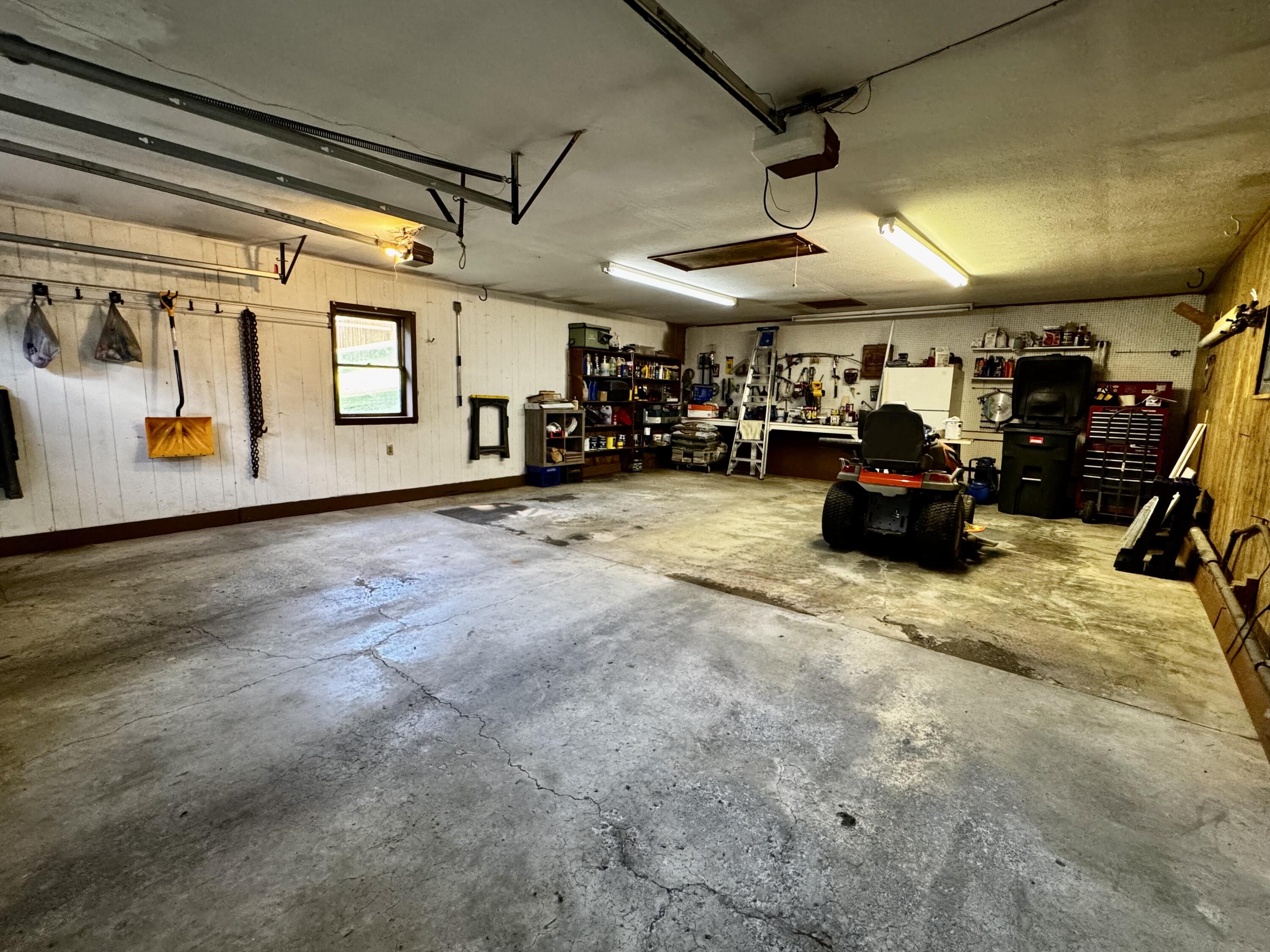 428 Ashley Ln