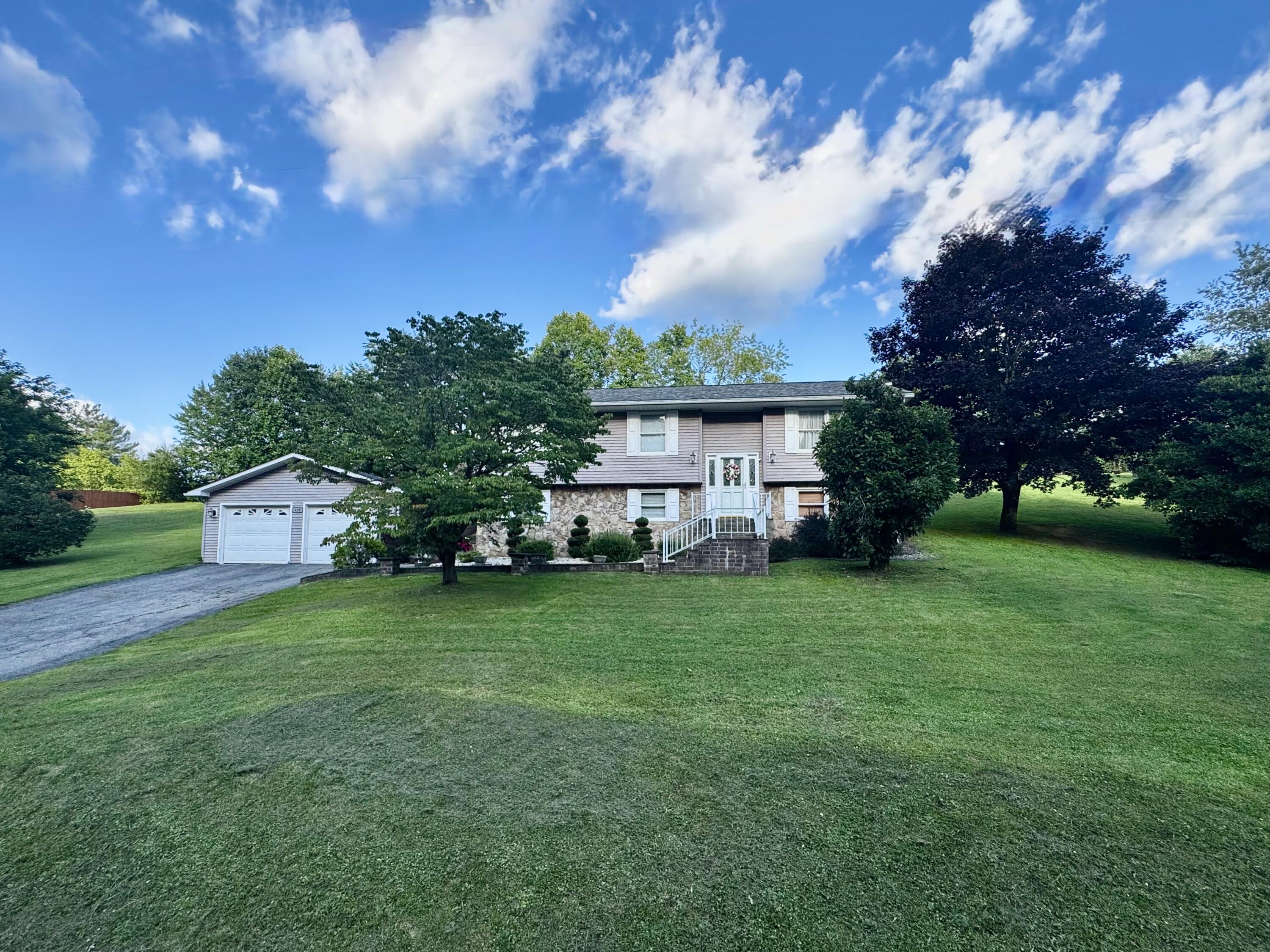 428 Ashley Ln