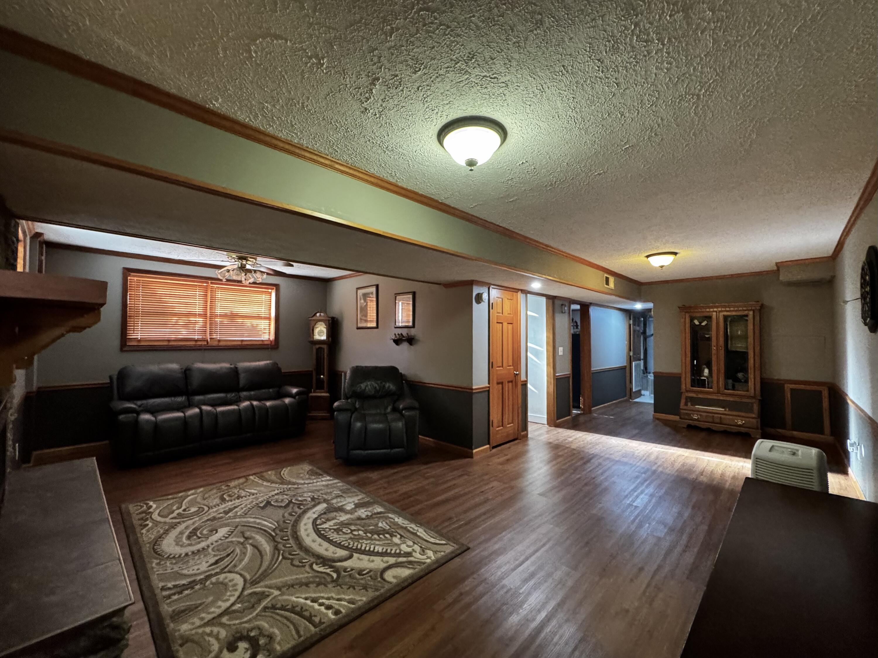428 Ashley Ln