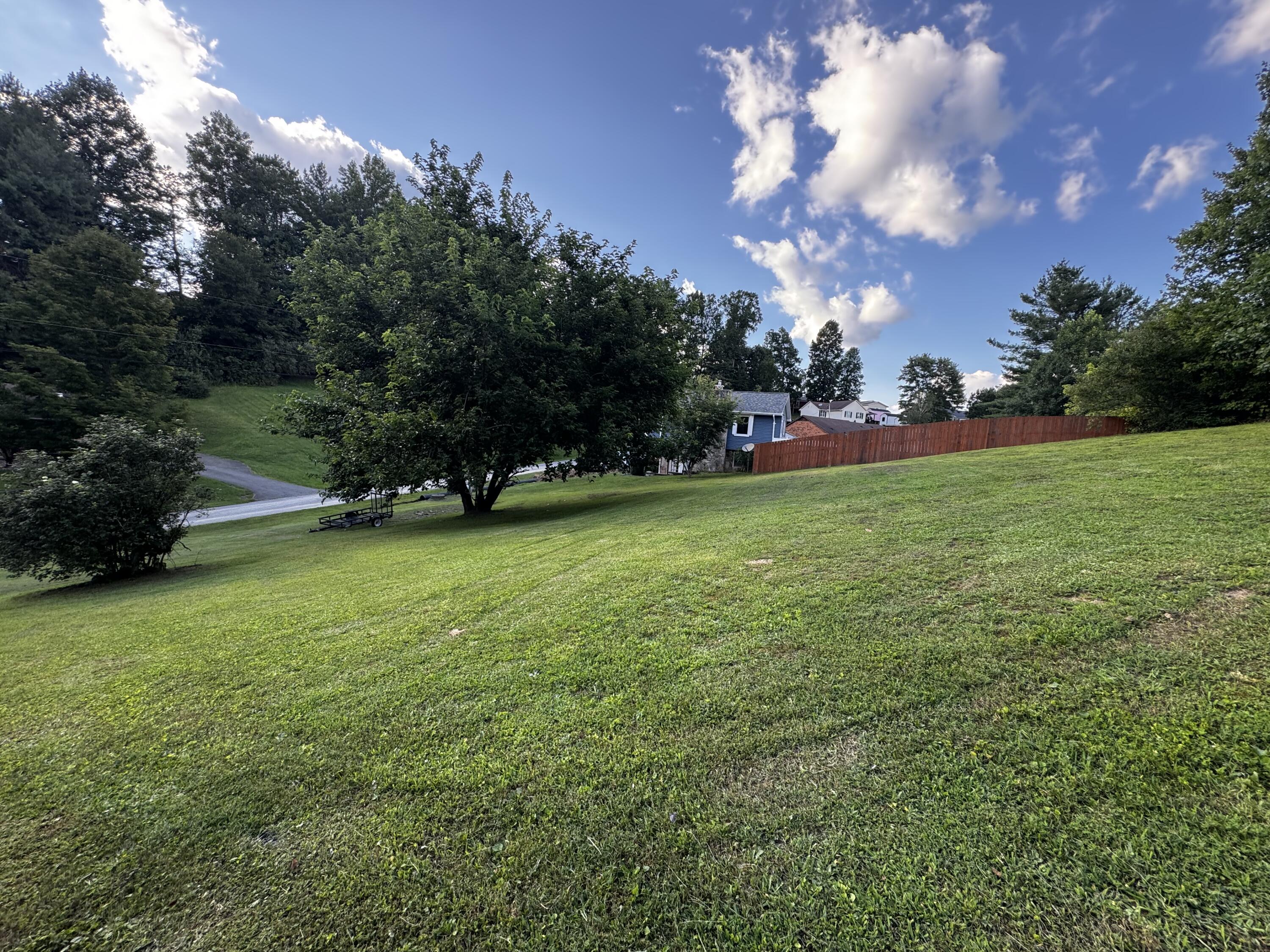 428 Ashley Ln