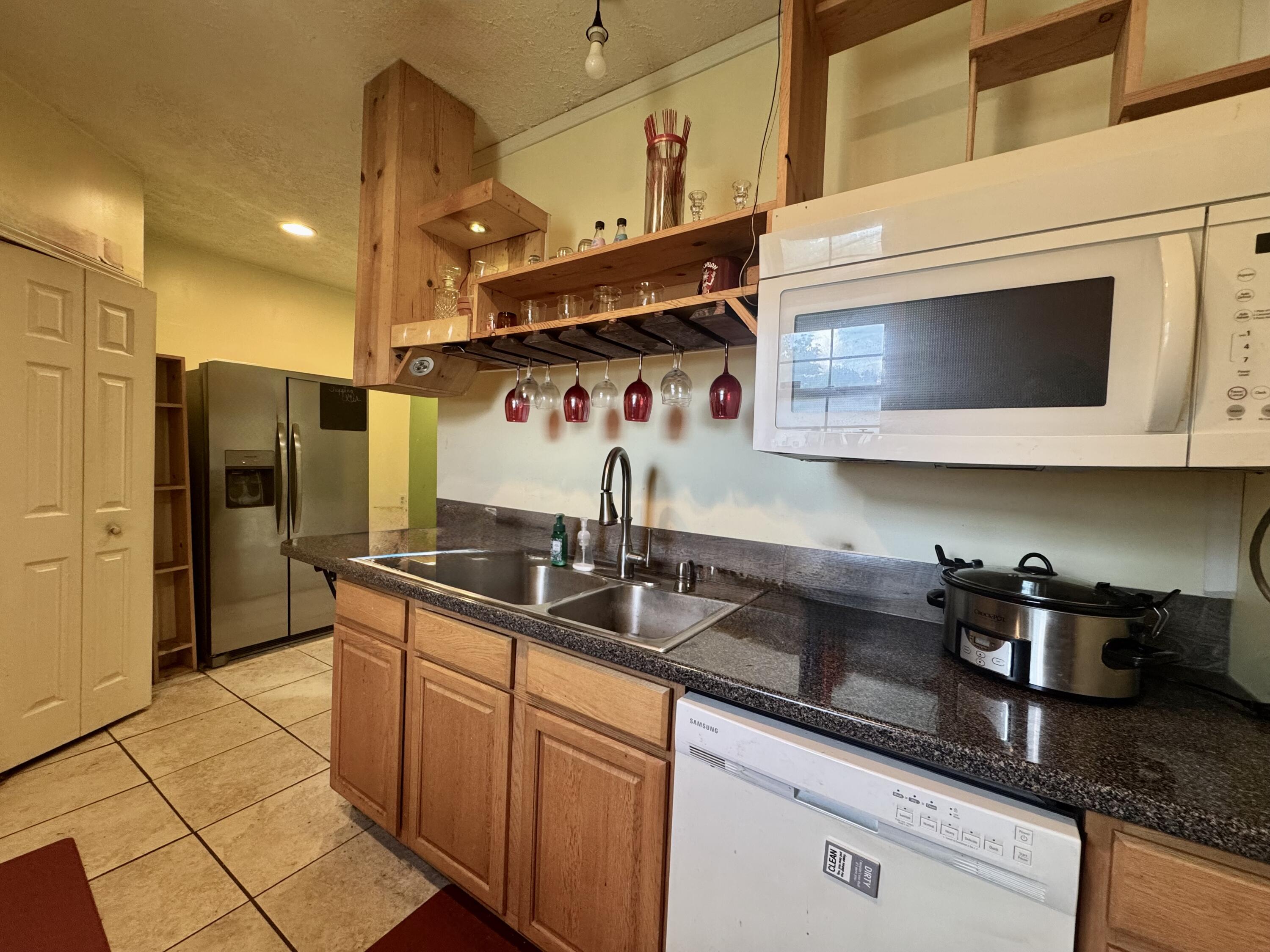 838 Ritter Dr