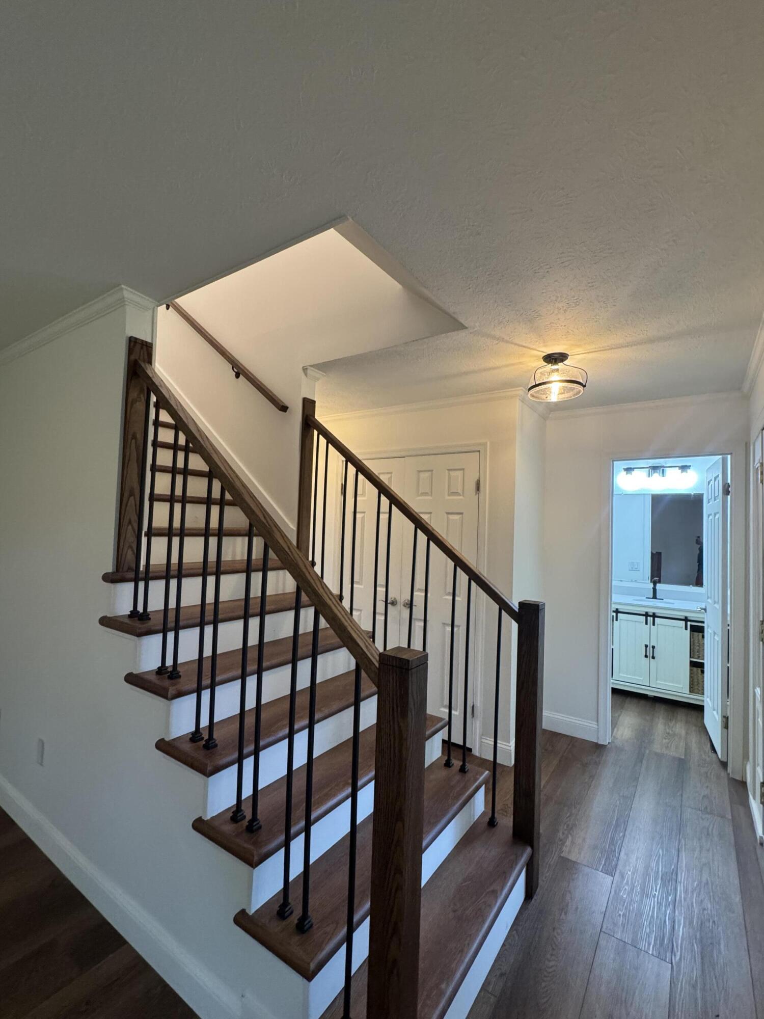 322 Nelson Ave