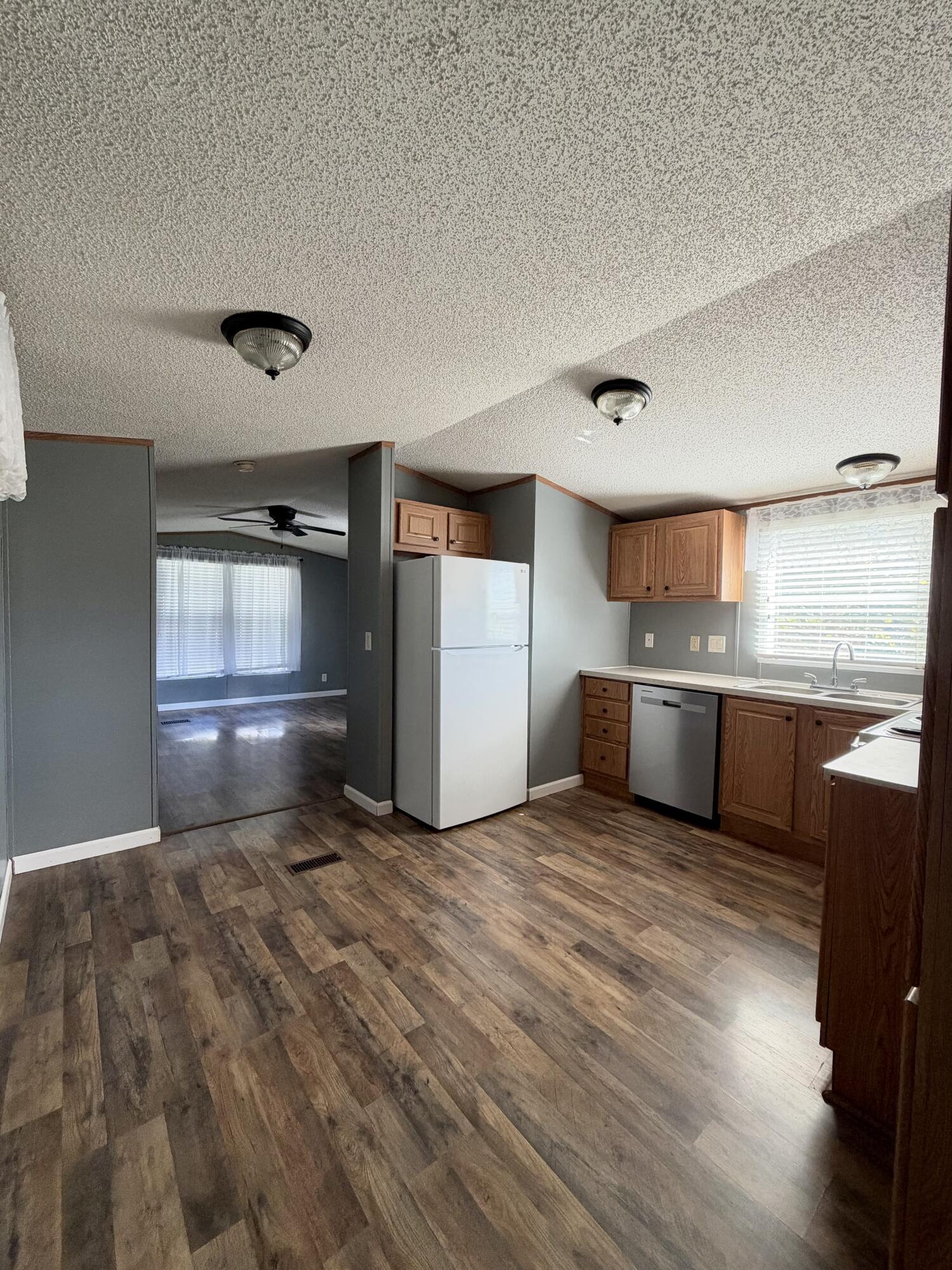 366 Maple Inn