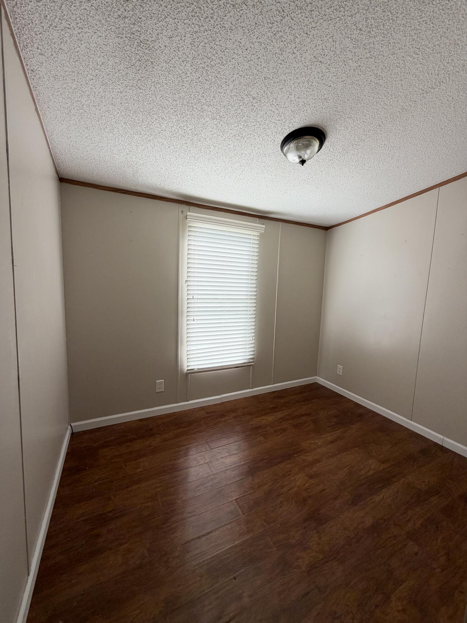 366 Maple Inn