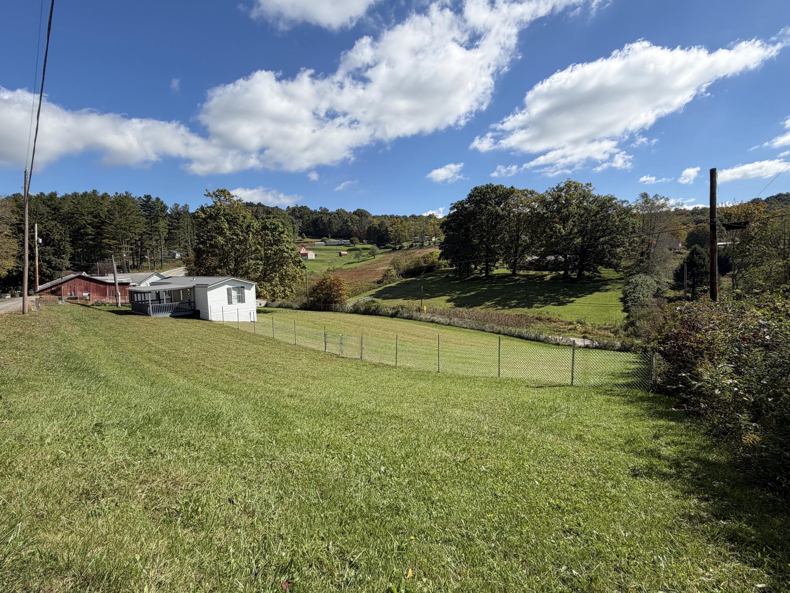 366 Maple Inn