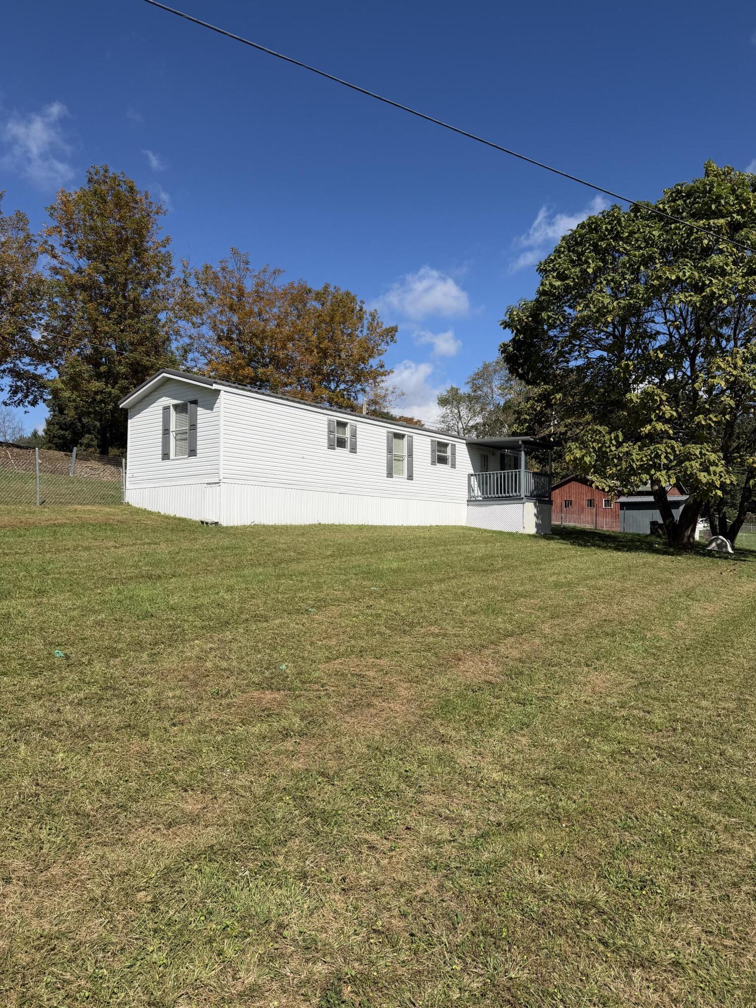 366 Maple Inn