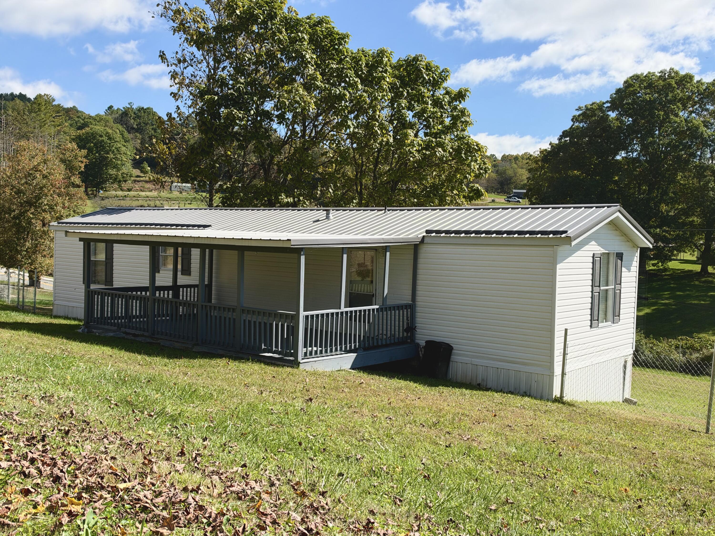 366 Maple Inn