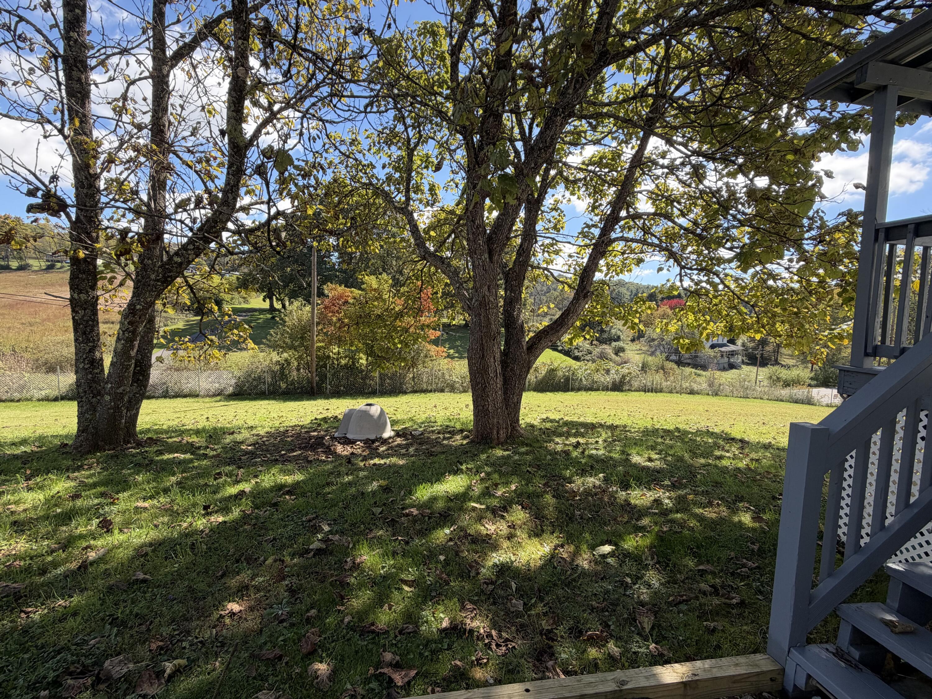 366 Maple Inn