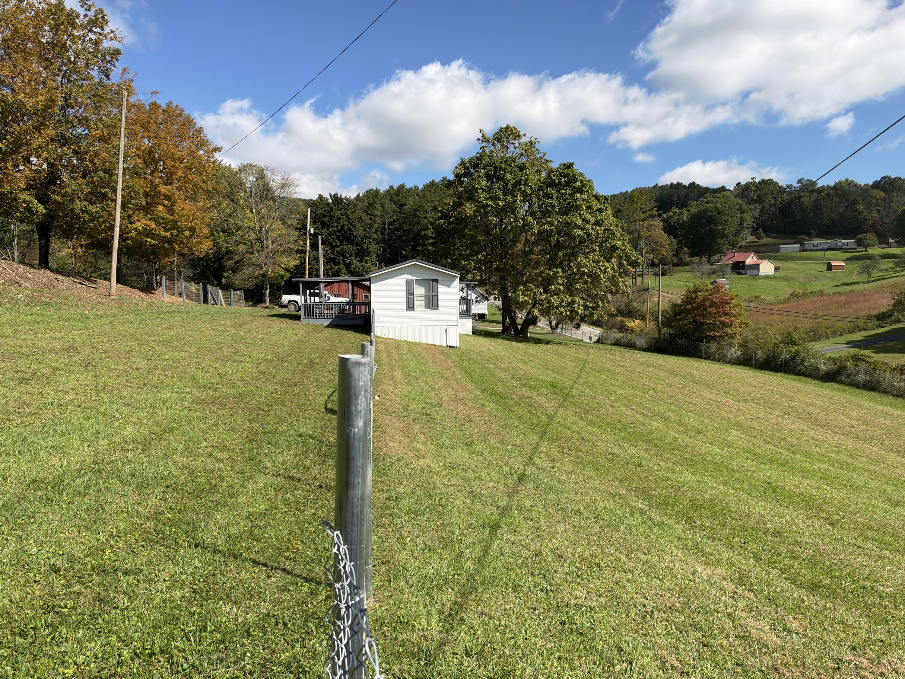366 Maple Inn