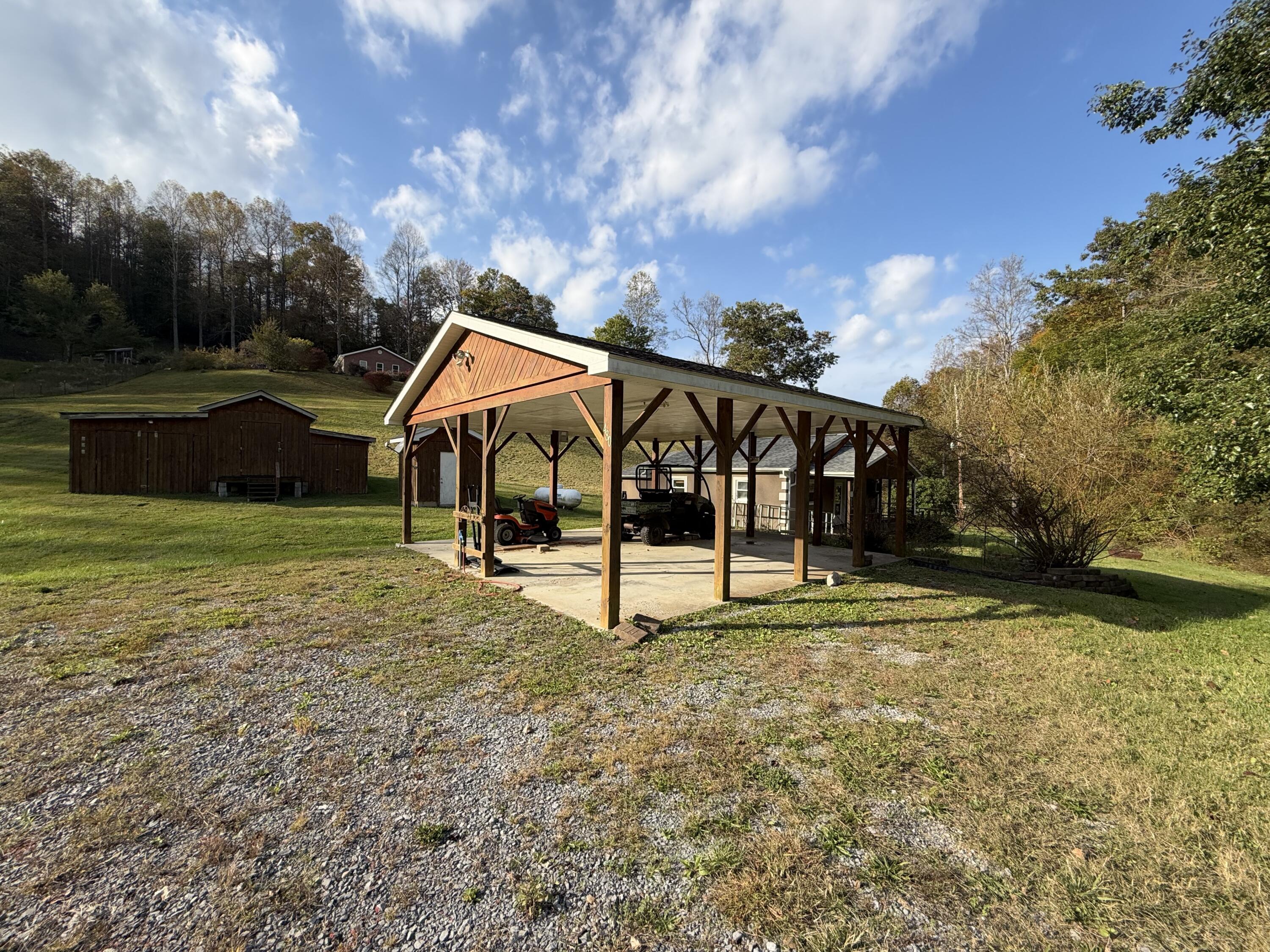 480 Backus Branch Rd