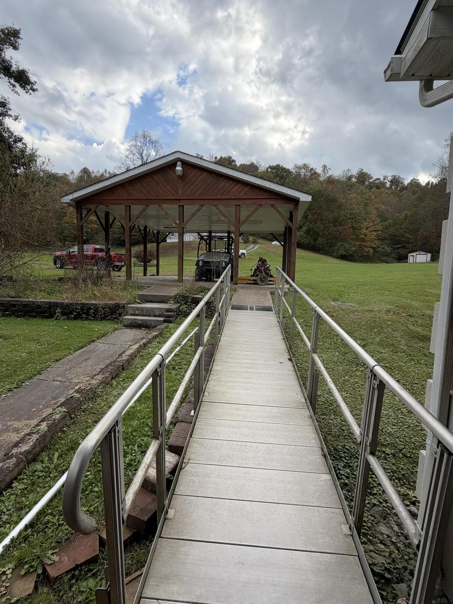 480 Backus Branch Rd