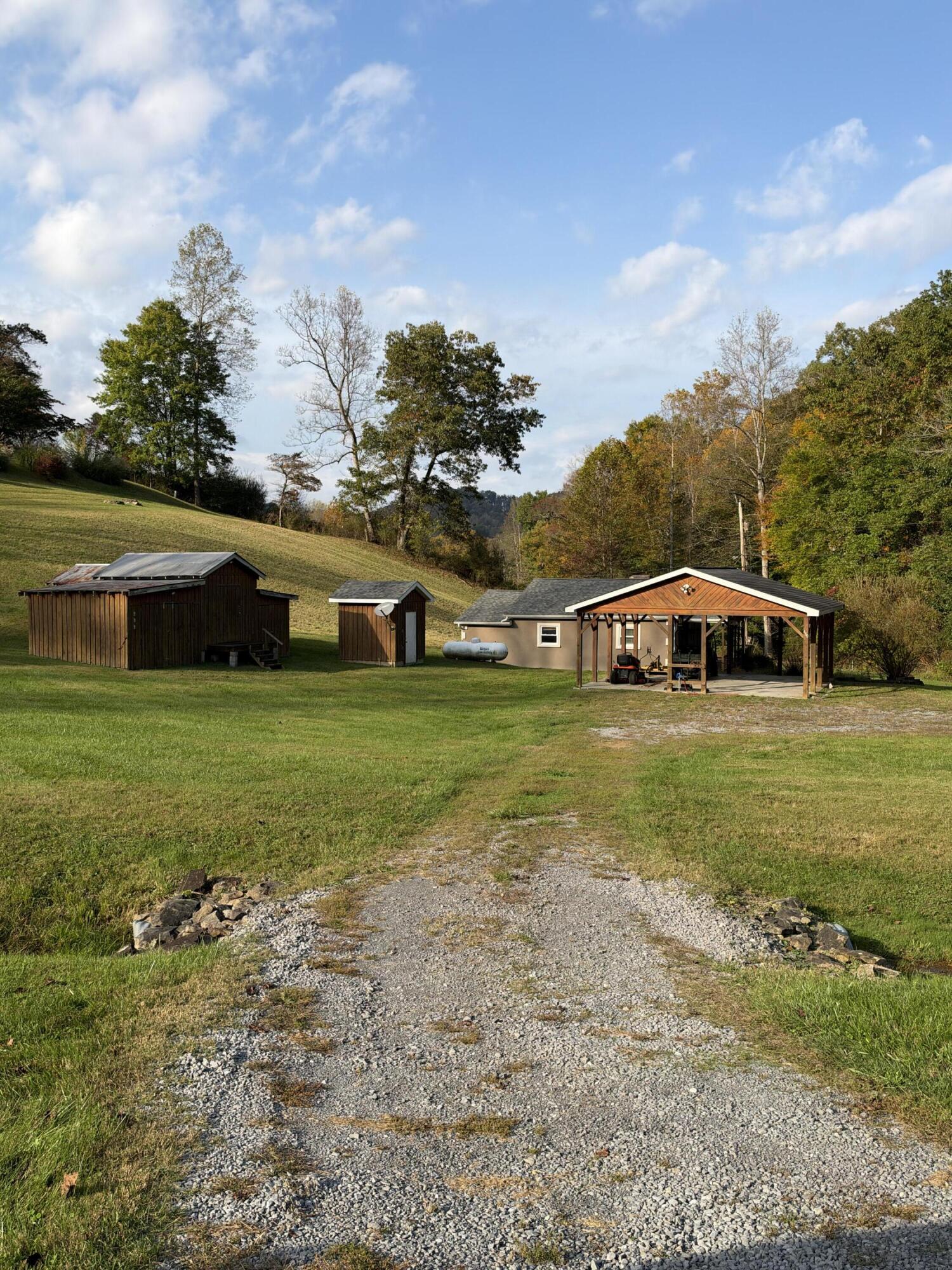 480 Backus Branch Rd
